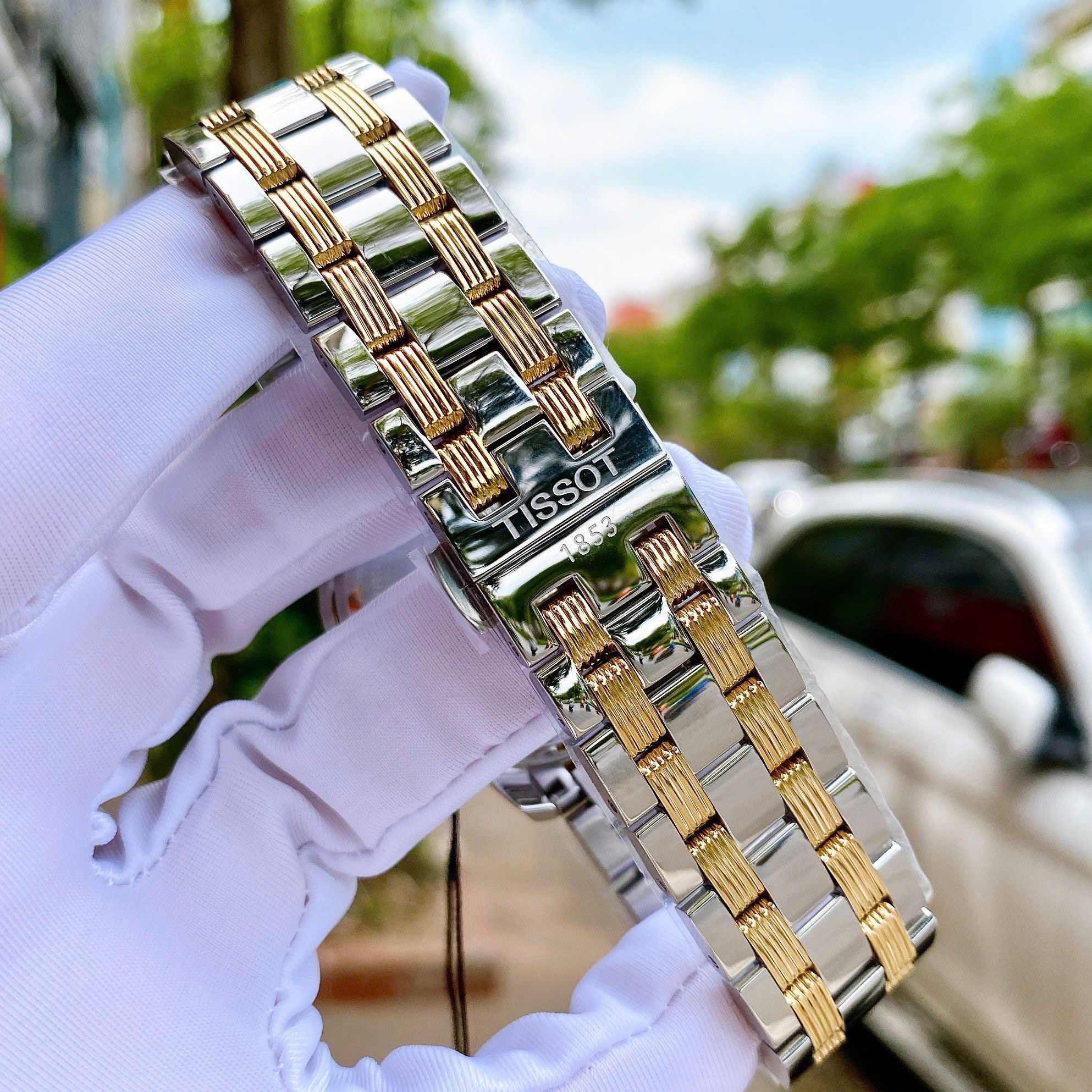 Tissot T-Classic Automatic III Day Date T065.930.22.031.00 – Vẻ Đẹp Cổ Điển, Cơ Khí Đỉnh Cao Từ Thụy Sĩ
