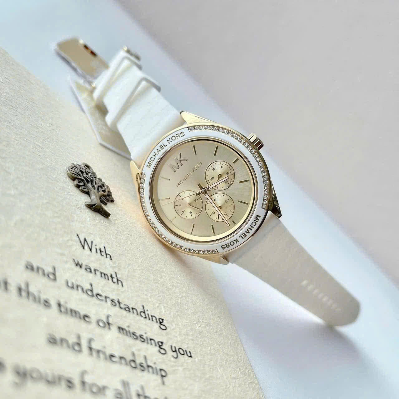 Đồng hồ MK Oversized Jessa Silver Tone & Embossed Silicone Watch Michael Kors