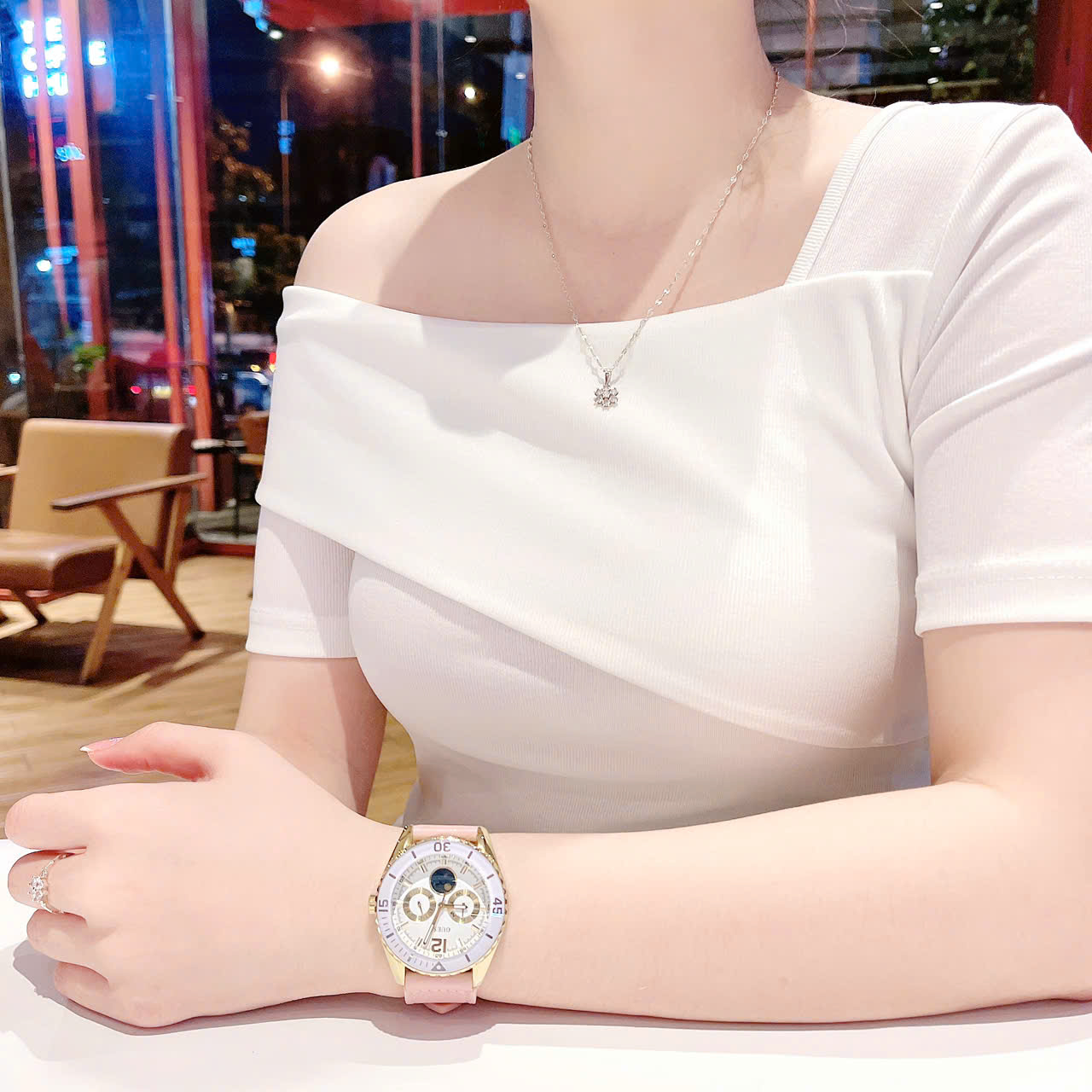 Đồng Hồ Guess Rolex Watch 2025 – Sang Trọng, Quý Phái, Giá Tốt Nhất Tại Vũ Anh Watch