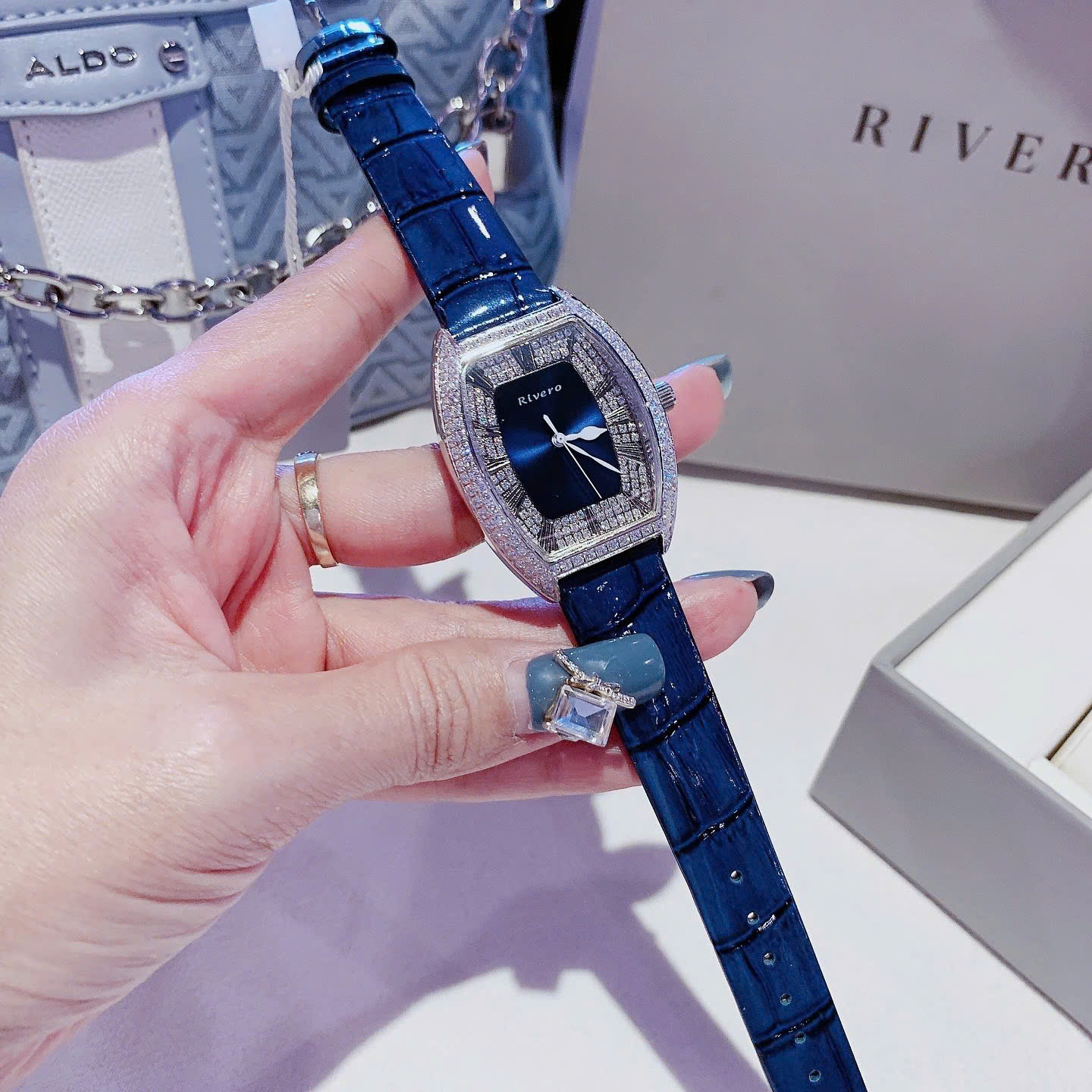 Đồng hồ Rivero R9007 – Tuyên ngôn cá tính mở đầu xu hướng thời trang SHINE 2025 rẻ nhất thị trường