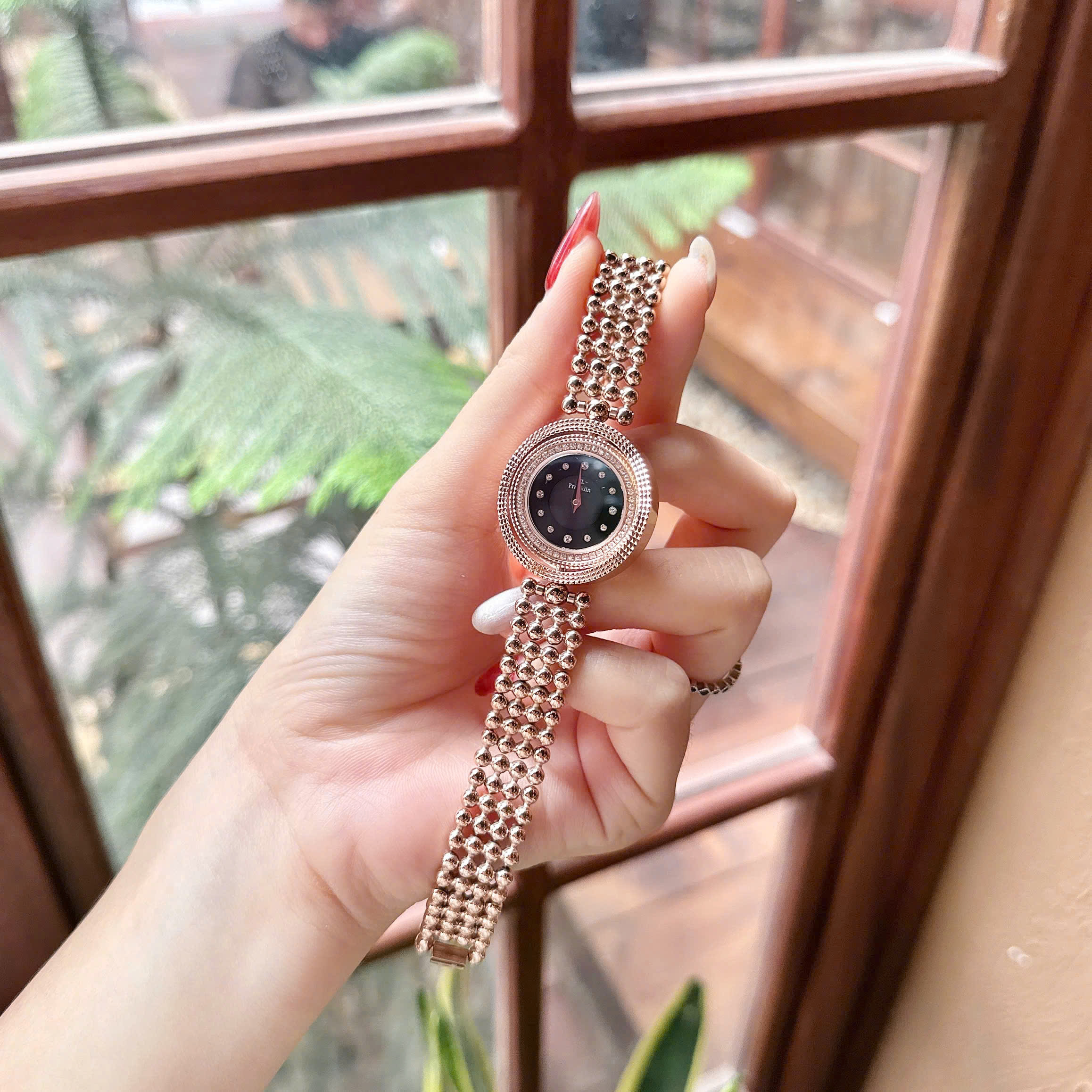 Đồng hồ Franklin FL5488 phiên bản EON xoay – Màu rose mặt đen mới nhất, thiết kế đẹp vượt thời gian