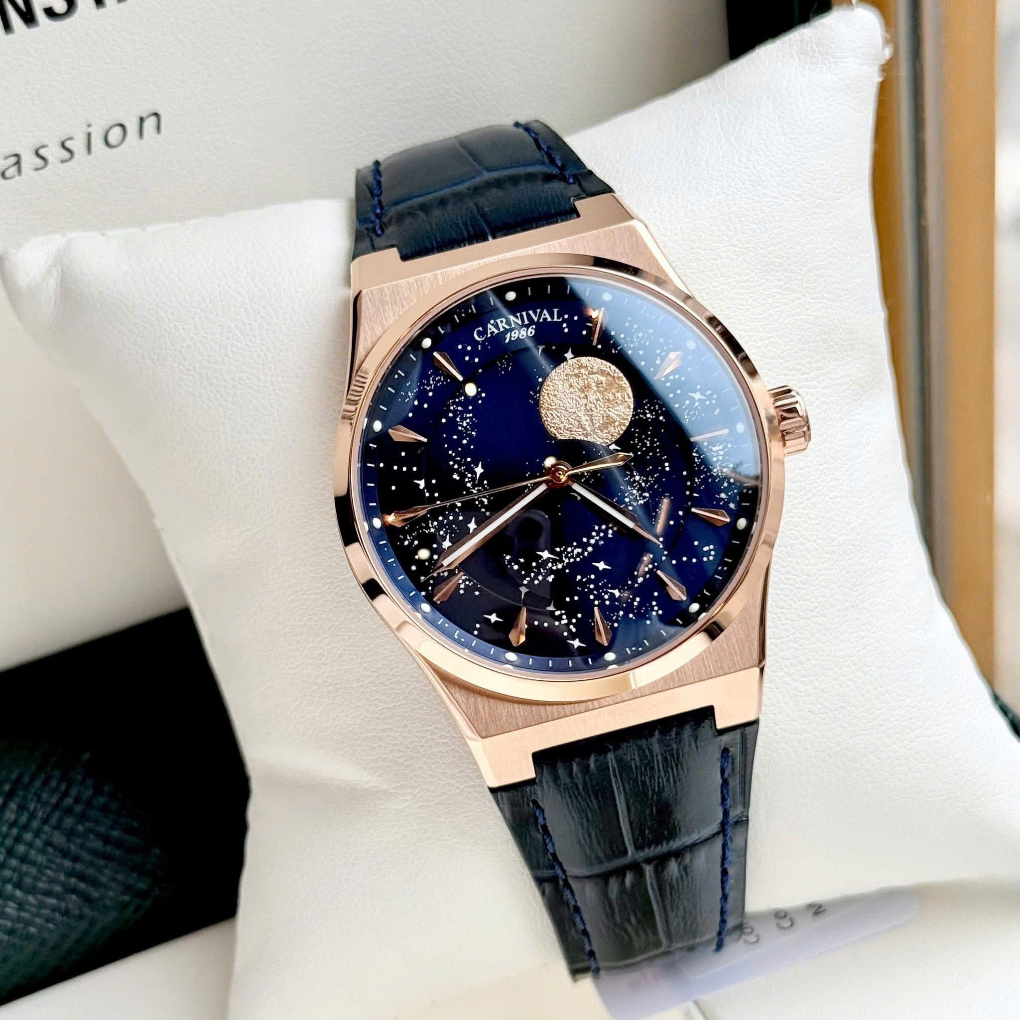 Đồng Hồ Carnival 8182G Mặt Galaxy – Mới Ra Mắt Ngày 18/07/2025