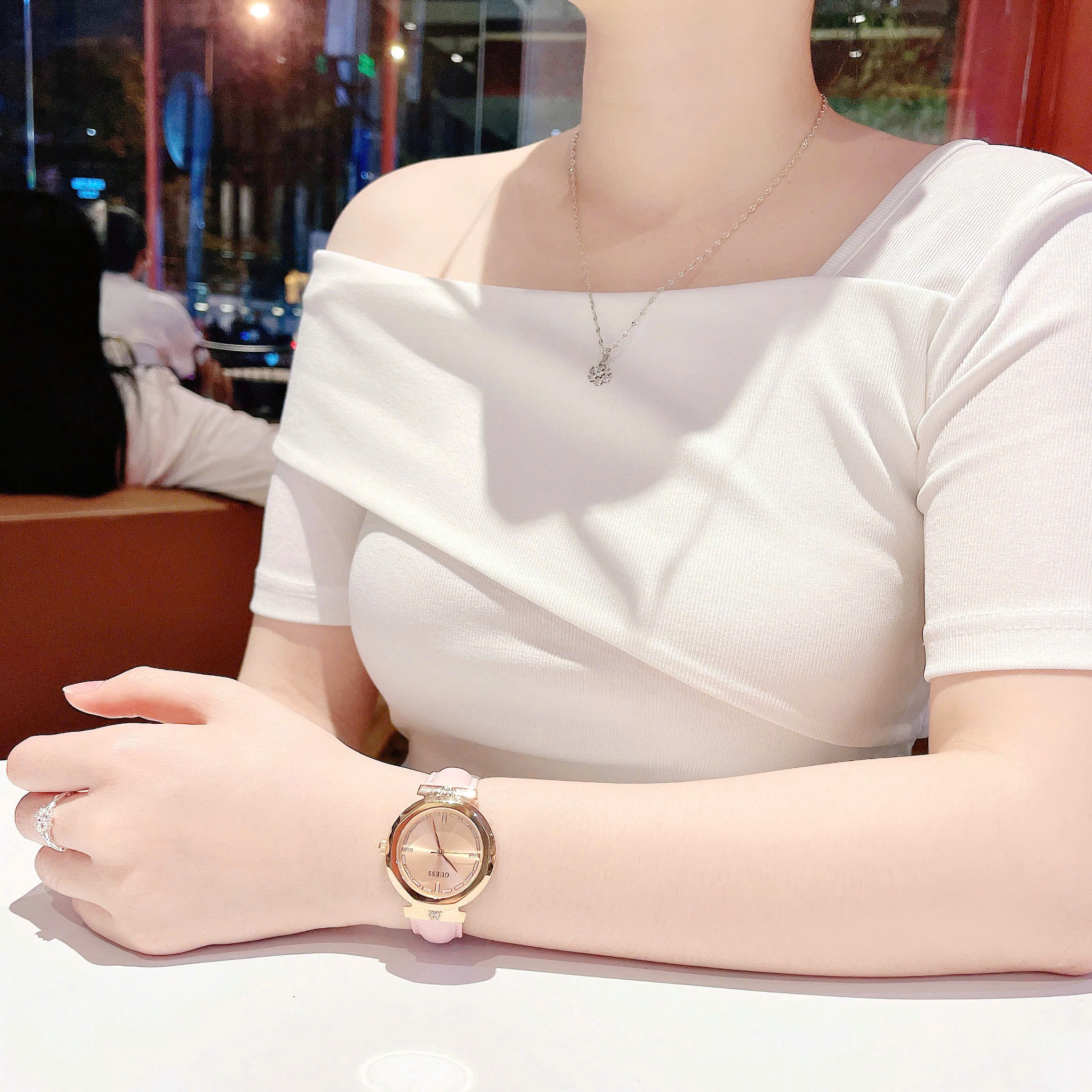 Đồng Hồ Guess GW0613L3 Rumour Crystals 2025 – Phiên Bản Mới Sang Chảnh, Lung Linh Hơn Cả Hình