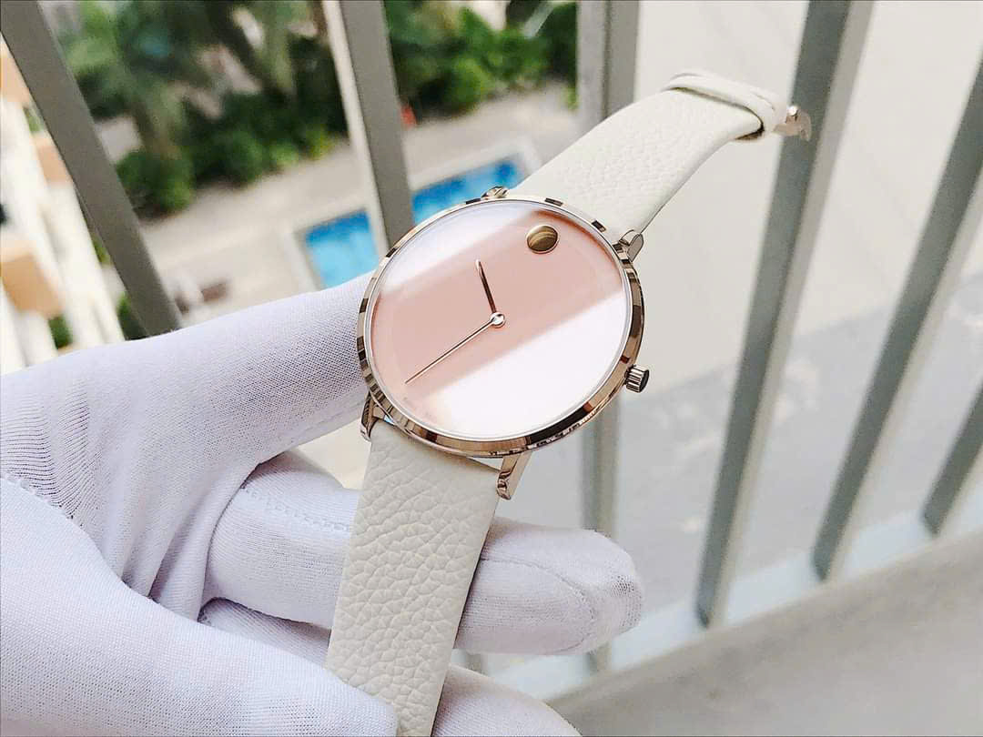 Đồng Hồ Nữ Movado Modern 47 0607388 – Mặt Hồng Phấn, Dây Trắng Ngà Tinh Tế