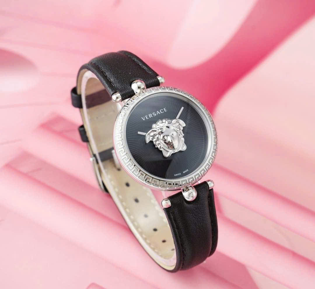 Đồng Hồ VERSACE Nữ – Vẻ Đẹp Hoàng Gia Và Biểu Tượng Đẳng Cấp Của Nhà Mốt Ý