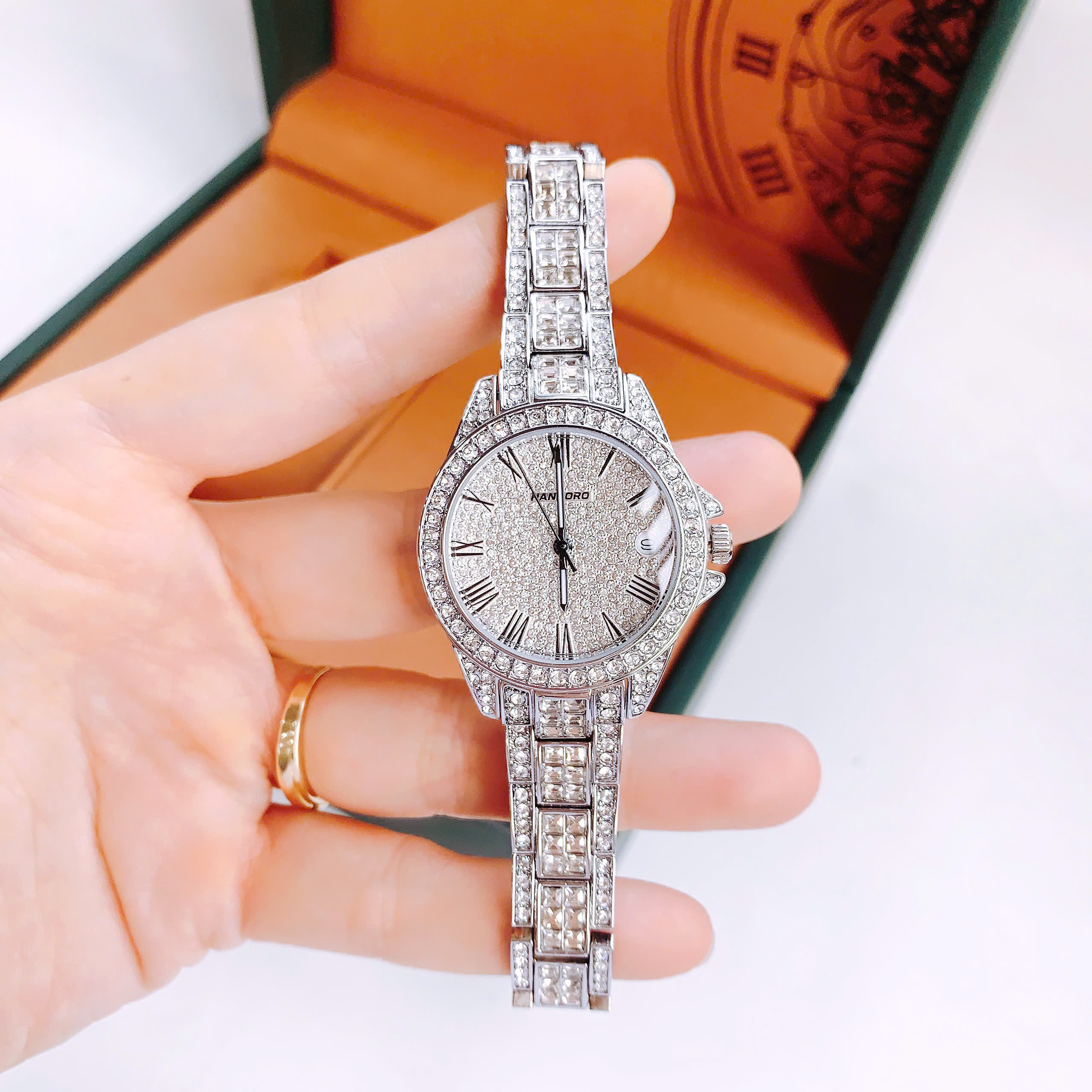 CẶP ĐỒNG HỒ HANBORO LIMITED EDITION – PHONG CÁCH TỰA PATEK PHILIPPE ĐẲNG CẤP CHO CẶP ĐÔI SÀNH ĐIỆU