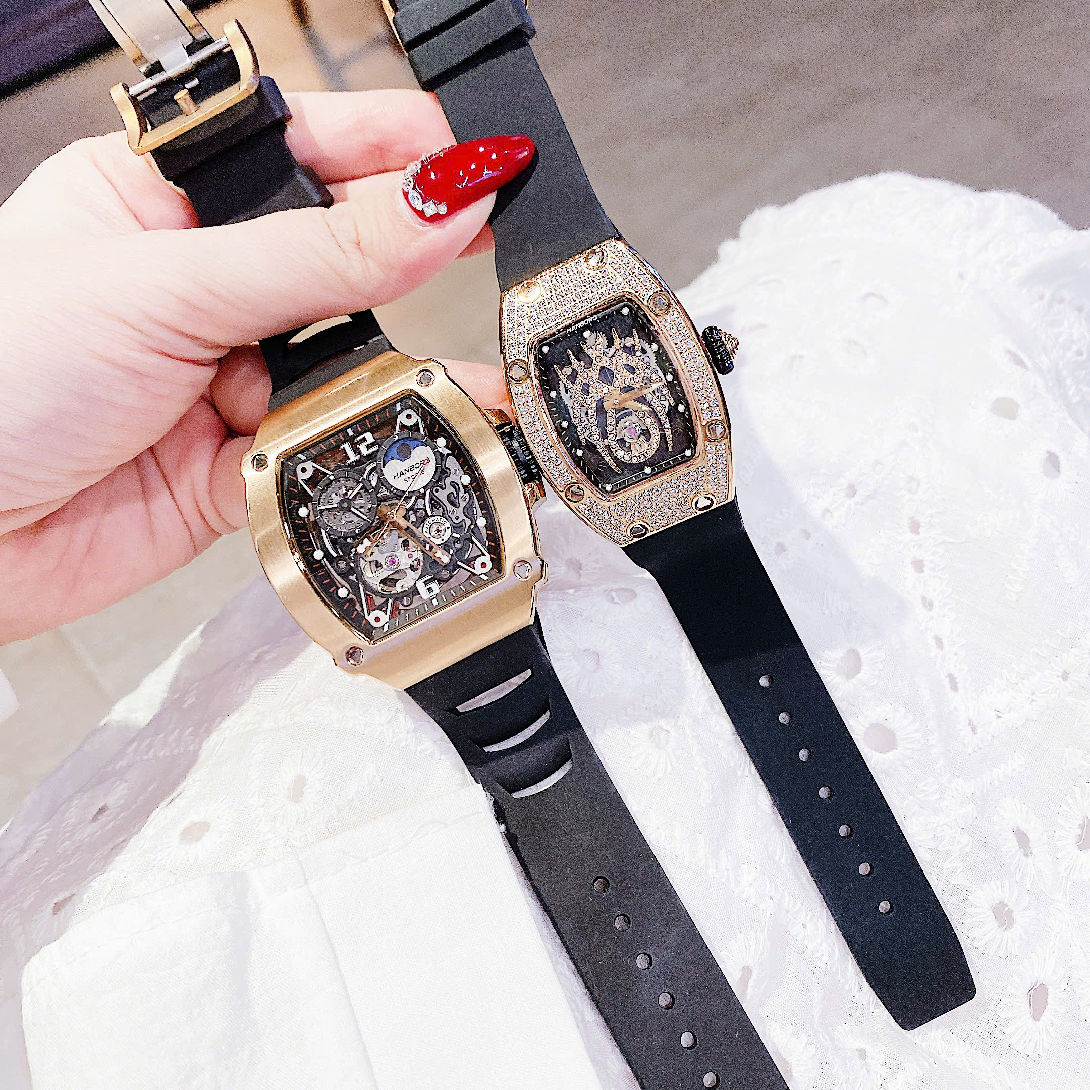 Đồng hồ đôi HANBORO BY HUBOLER – Cặp đôi đồng hồ nội địa nổi bật và được chú ý nhất năm nay