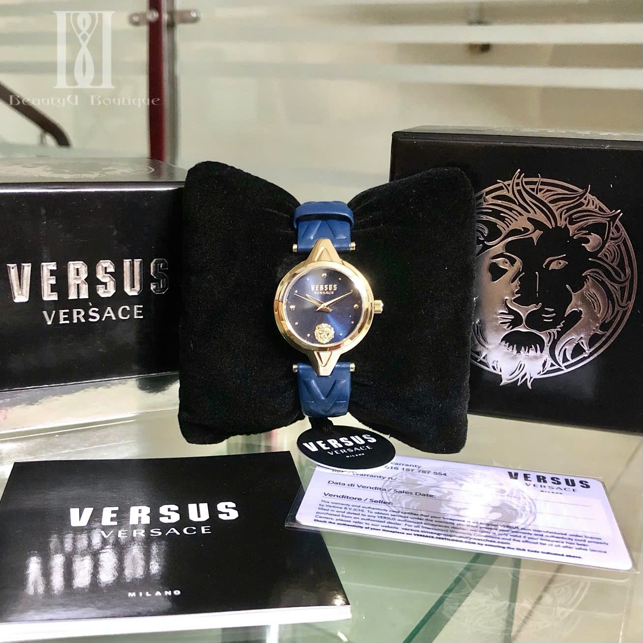 Đồng hồ nữ dây da Versus Forlanini màu xanh navy – Sang trọng, thanh lịch và chuẩn phong cách Ý