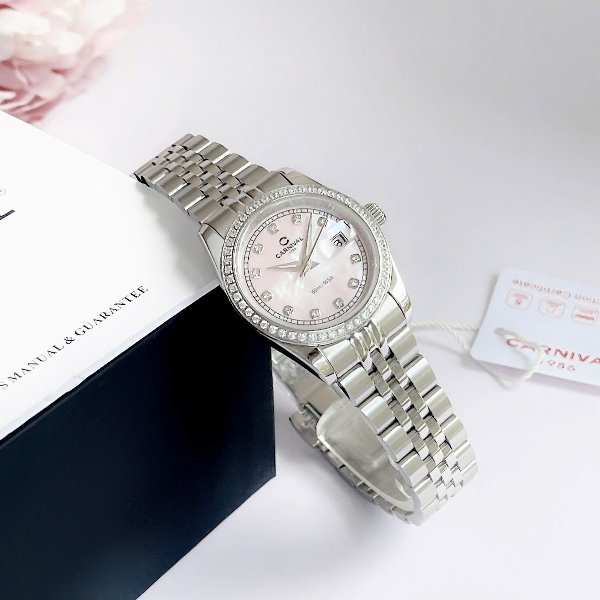 Đồng hồ nữ Carnival 8131L2-VT-HK – Thanh lịch chuẩn quý cô Thụy Sỹ