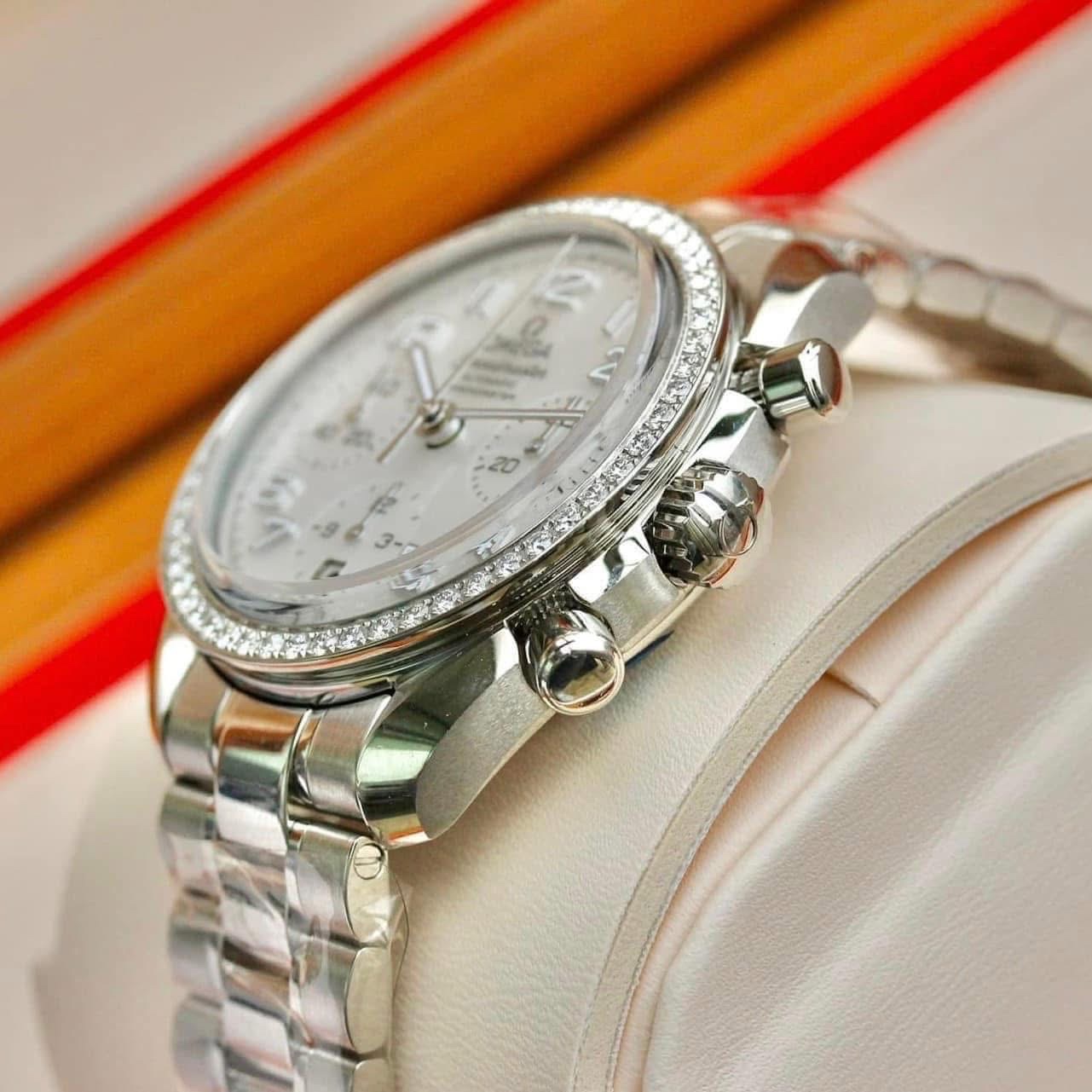 Omega Speedmaster Chronograph Diamond 38mm – Đẳng Cấp Thể Thao Kết Hợp Vẻ Đẹp Kim Cương