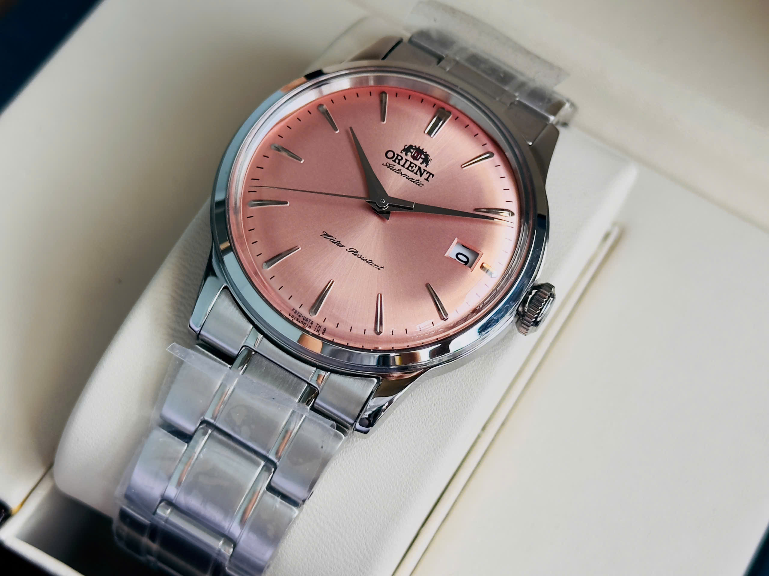 Đồng hồ Orient Bambino RA-AC0M11Y30B – Vẻ đẹp cổ điển dành cho cổ tay nhỏ