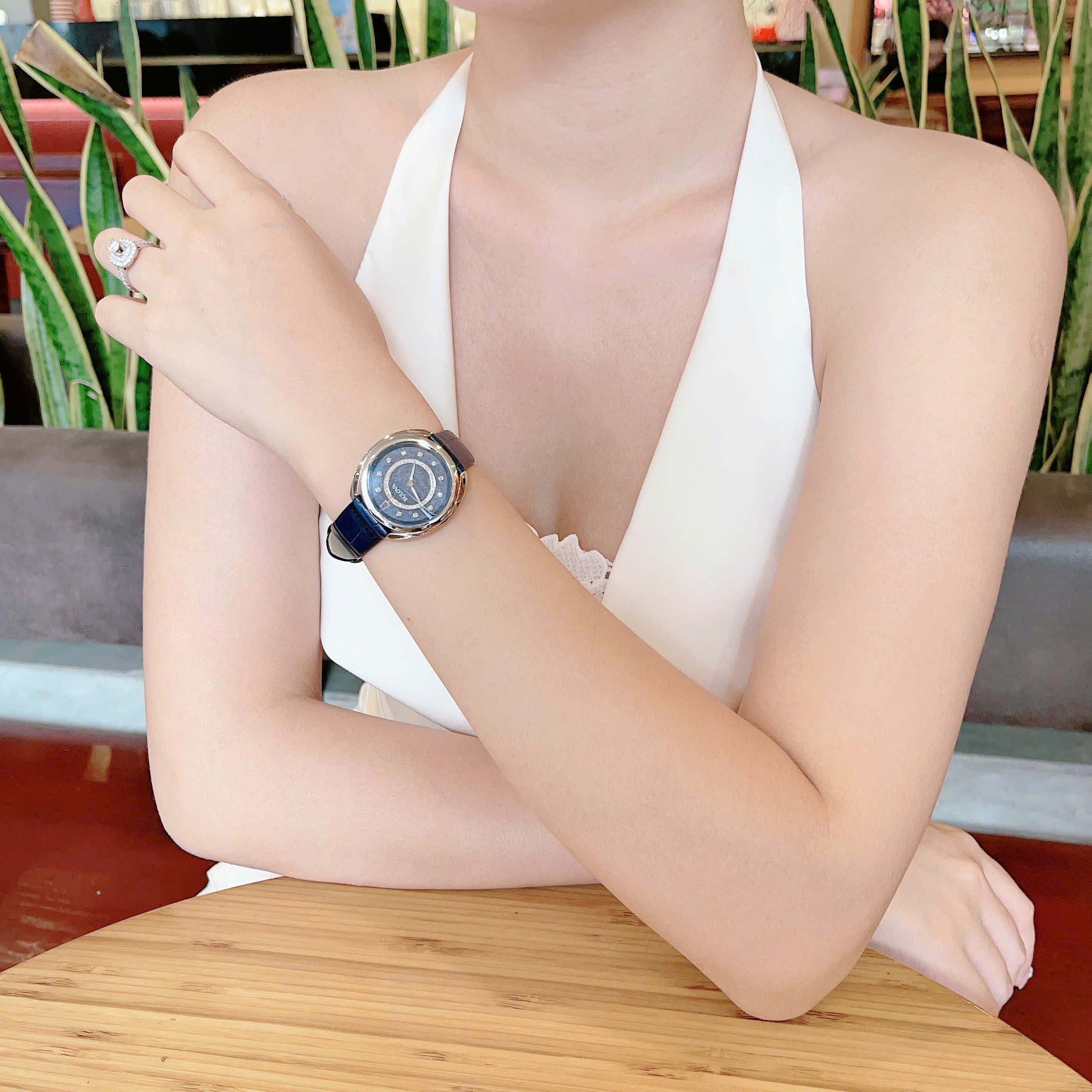 Đồng Hồ Bulova Duality Blue Dial – Đẳng Cấp Với Mặt Số Xanh Và Kim Cương Rạng Ngời