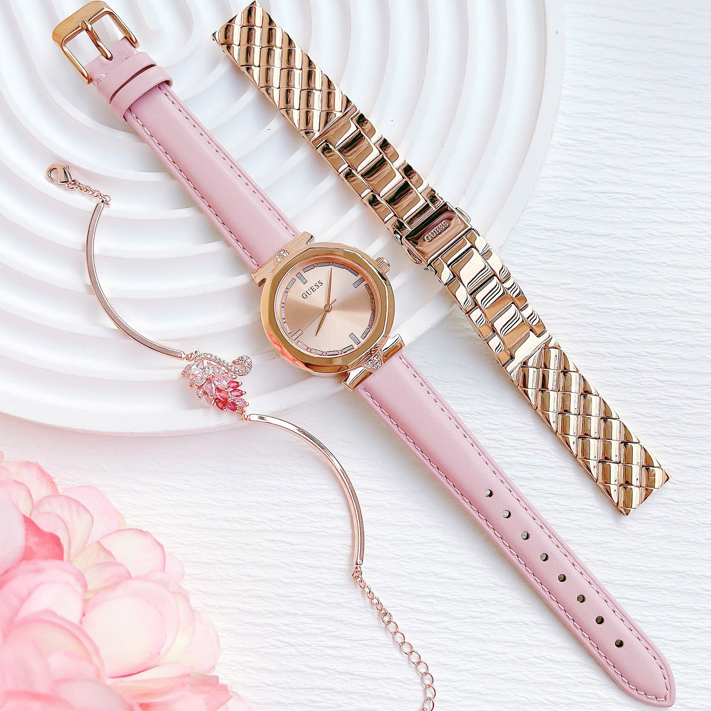 Đồng Hồ Guess GW0613L3 Rumour Crystals 2025 – Phiên Bản Mới Sang Chảnh, Lung Linh Hơn Cả Hình