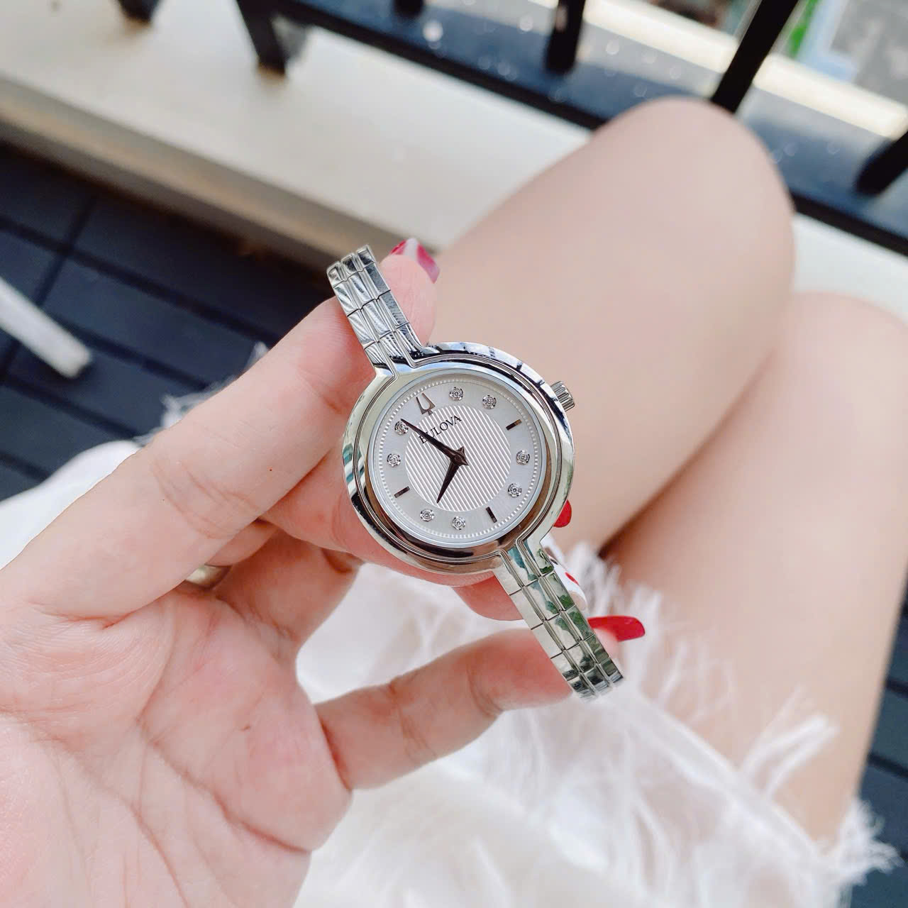 Đồng hồ Bulova 96P214 – Thiết kế vòng tay thời thượng, nữ tính và sang trọng