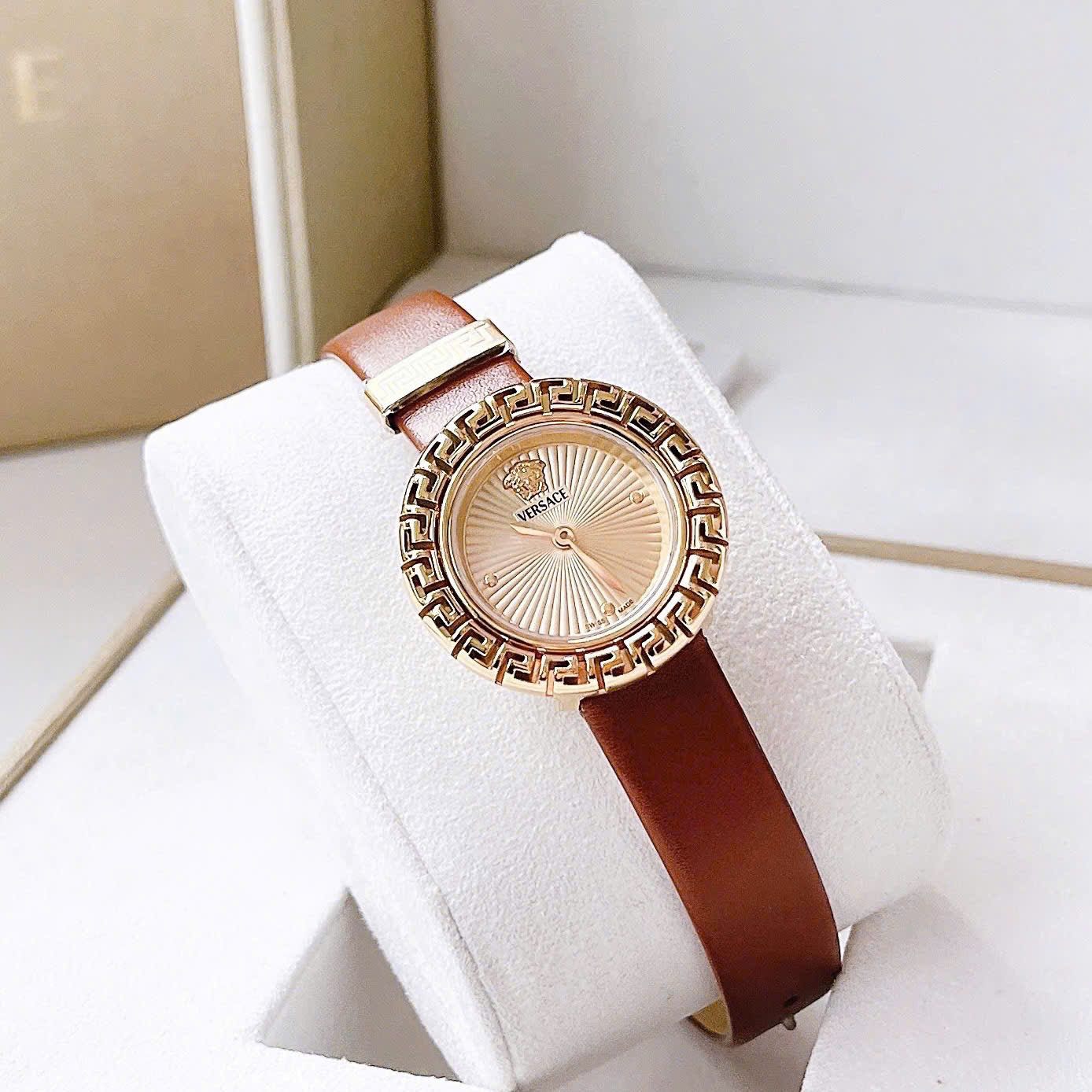 Đồng Hồ Versace La Greca New SS 2025 – Vẻ Đẹp Kinh Điển, Đậm Chất Thời Thượng