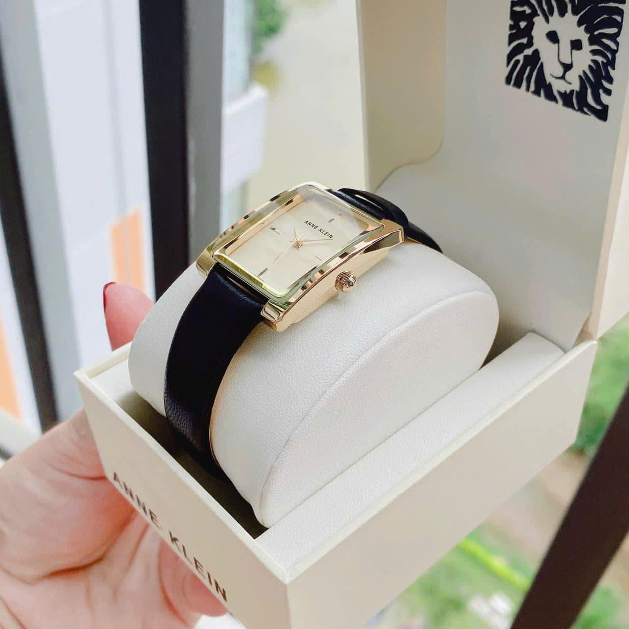 Đồng hồ Nữ Anne Klein AK/2706CHBK