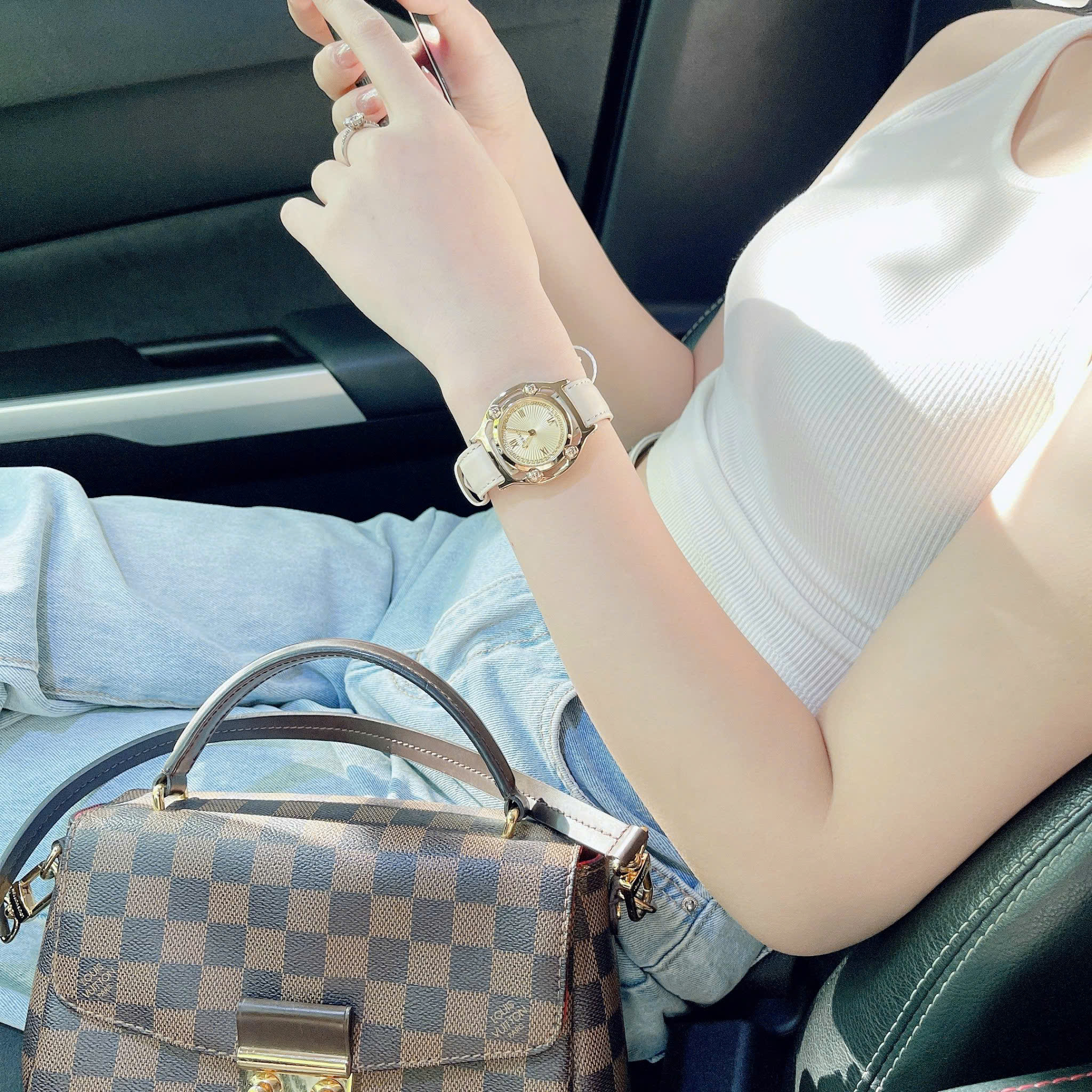 Đồng Hồ Nữ Versace Medusa Frame Barocco Print Watch 36mm VEVF00620 Màu Vàng