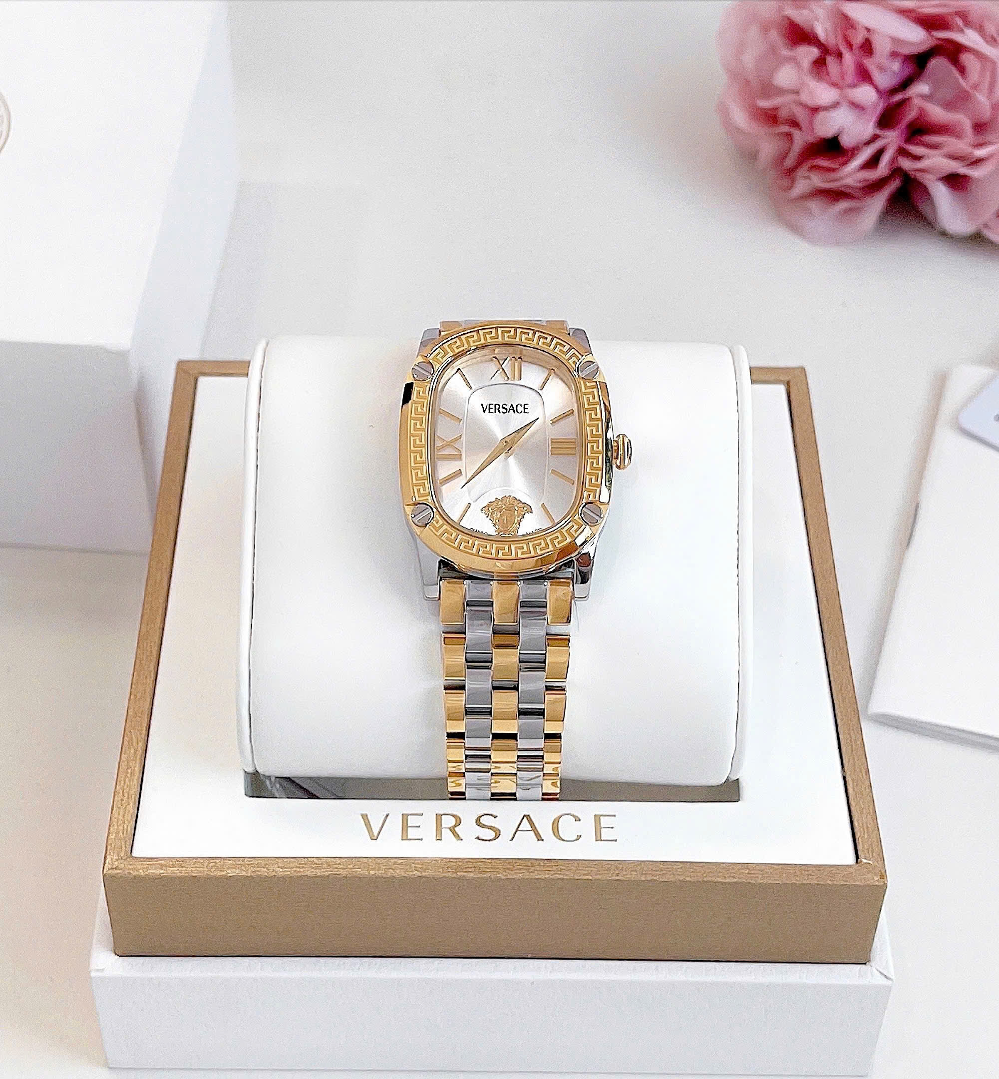 Đồng Hồ Versace Couture Demi Gold – Thiết Kế Sang Trọng, Biểu Tượng Đẳng Cấp Ý