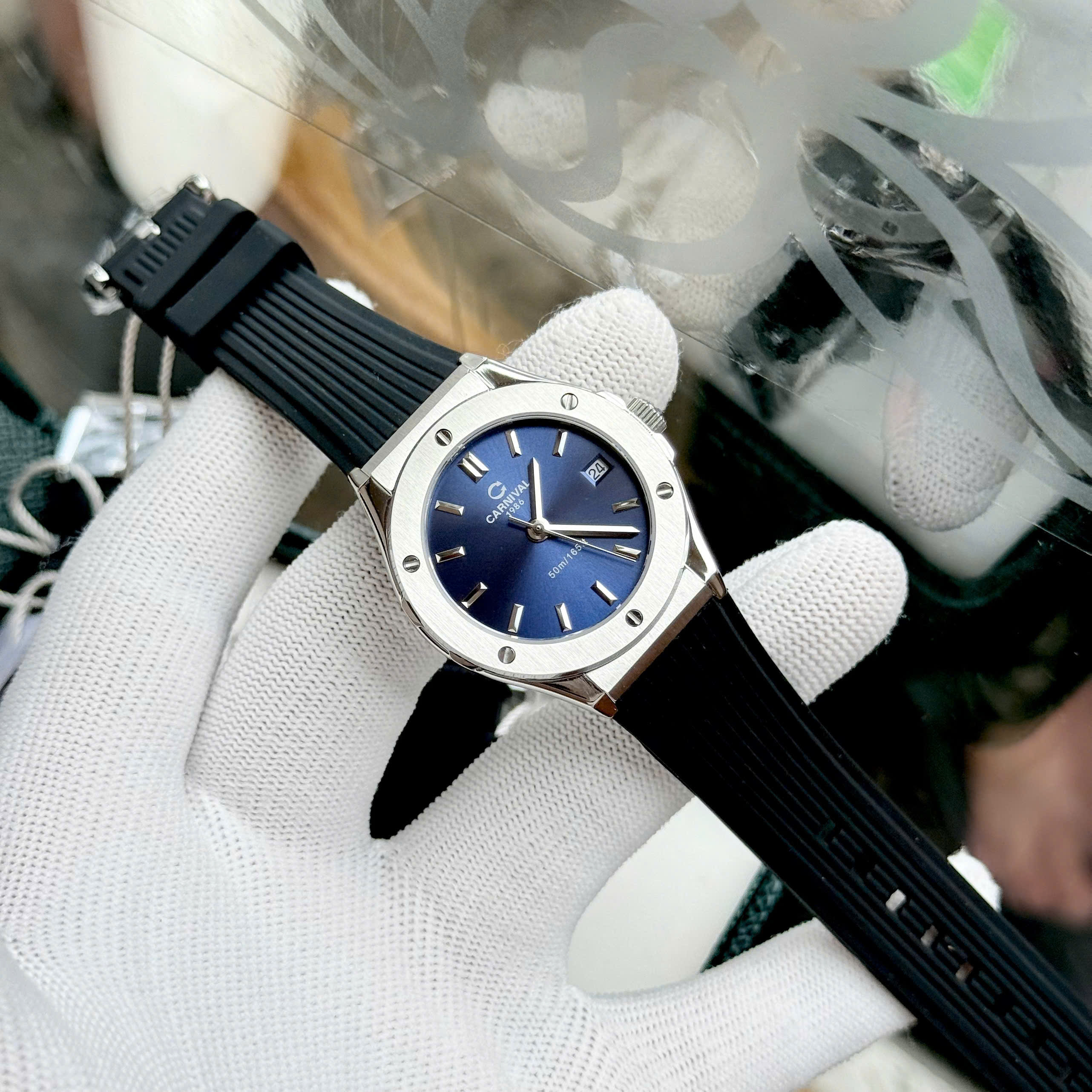 Đồng Hồ Carnival 8168L Nữ Size 32mm – Thiết Kế Hiện Đại, Tôn Lên Vẻ Đẹp Cổ Tay Phái Đẹp