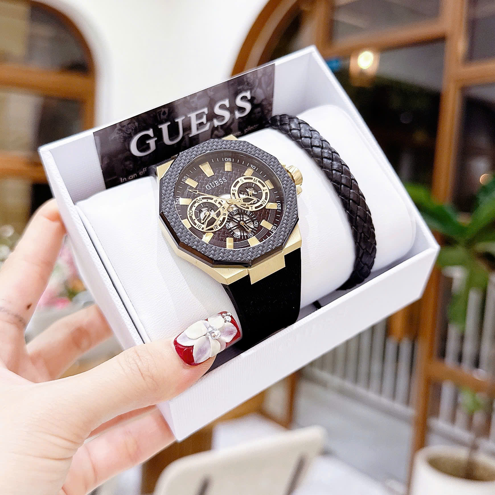 Đồng Hồ Guess 2025 Dây Silicon – Phong Cách Thể Thao Mạnh Mẽ, Nam Tính