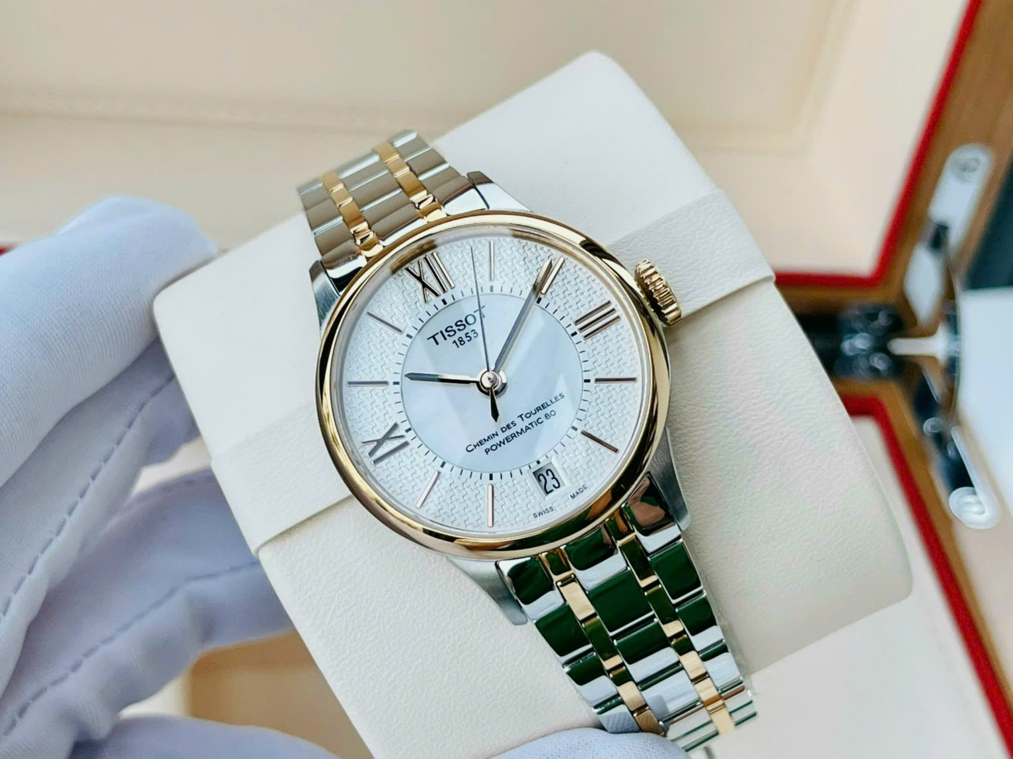 Đồng Hồ Tissot Chemin Des Tourelles Helvetic Pride Special Edition – Cặp Đôi Đẳng Cấp Với Thiết Kế Lịch Sử Tinh Tế