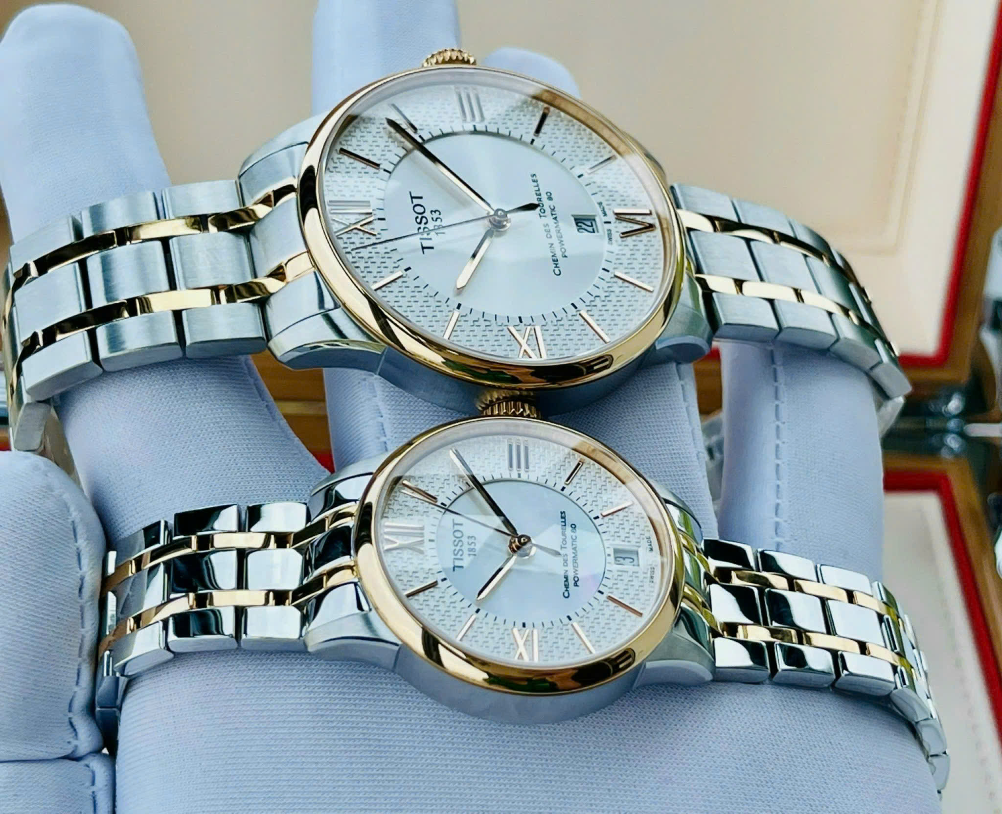 Đồng Hồ Tissot Chemin Des Tourelles Helvetic Pride Special Edition – Cặp Đôi Đẳng Cấp Với Thiết Kế Lịch Sử Tinh Tế