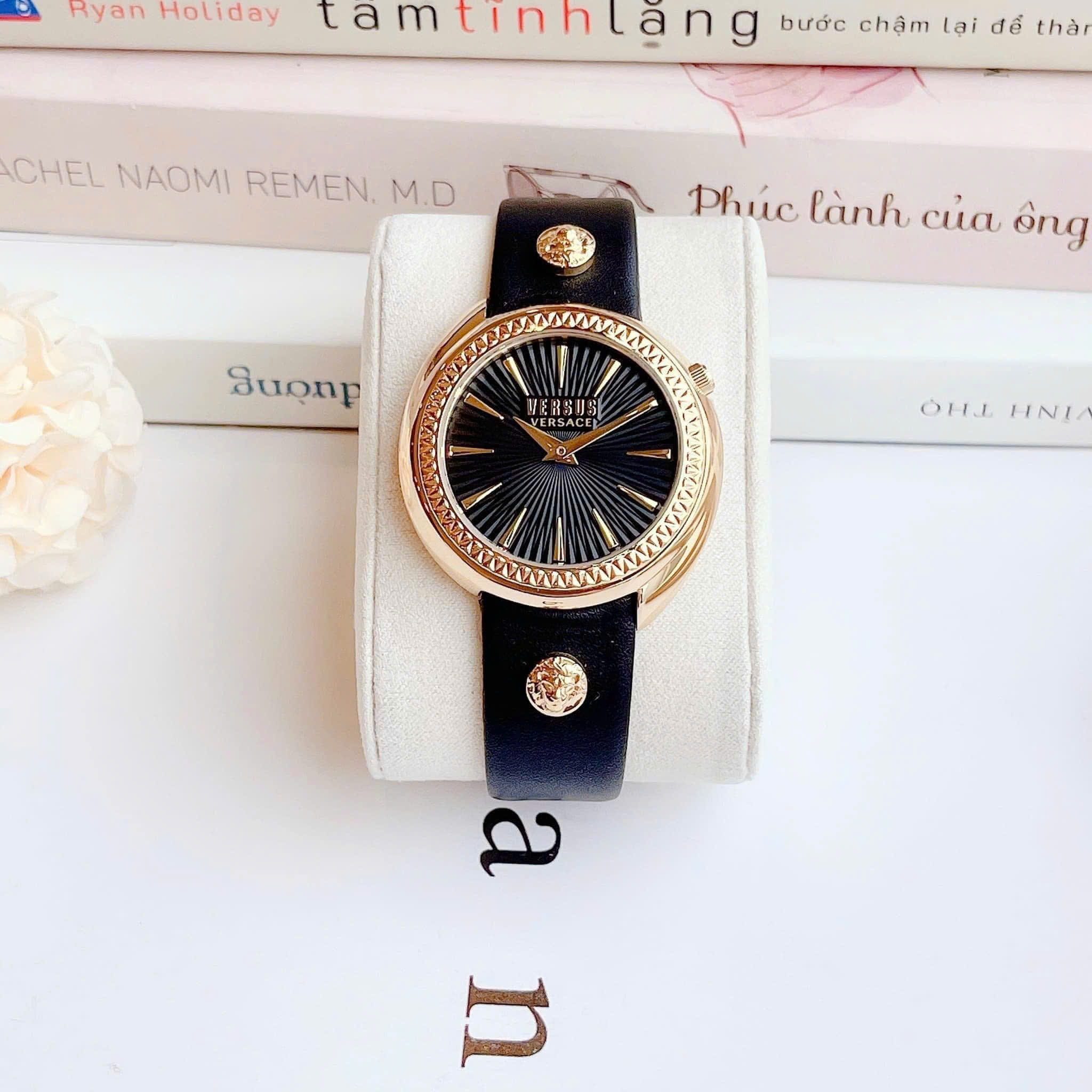 Đồng Hồ Nữ VERSUS Tortona – Thiết Kế Sang Trọng, Dễ Phối Đồ, Giá Phải Chăng