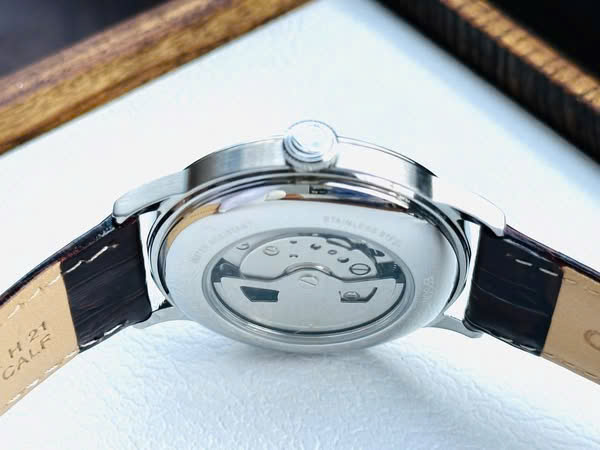 Đồng Hồ ORIENT BAMBINO VERSION 8 RA-AK0705R10B – VẺ ĐẸP CỔ ĐIỂN LẦN ĐẦU TIÊN CÓ MẶT TẠI VIỆT NAM