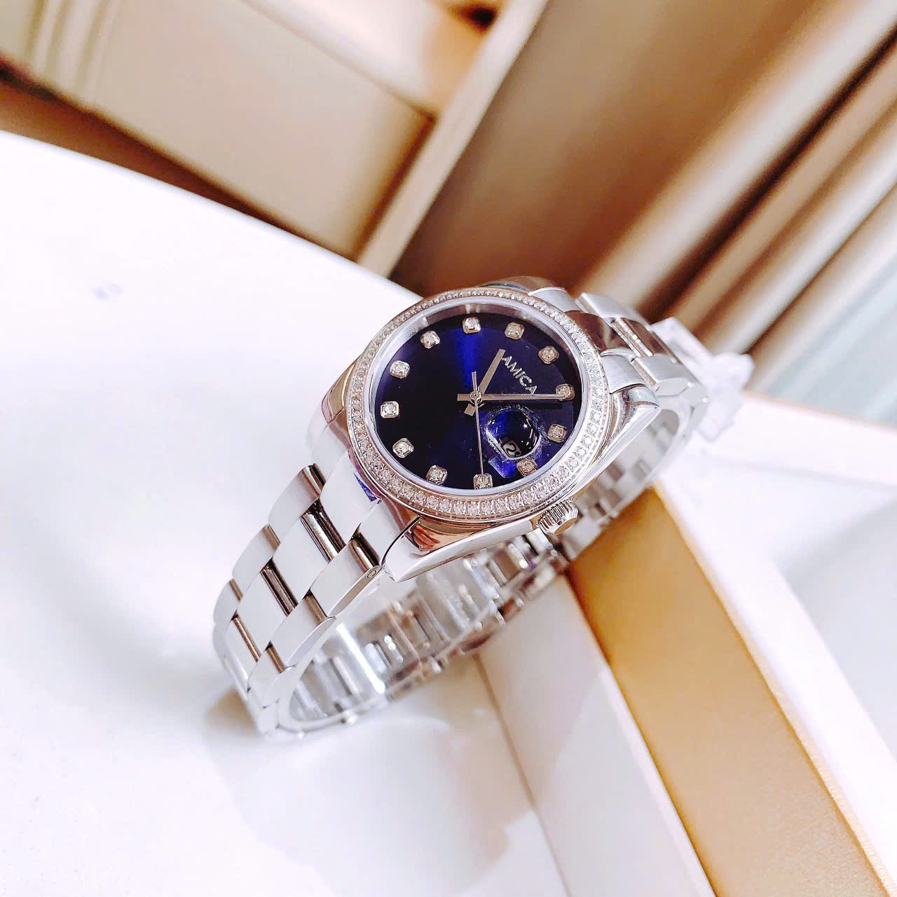 Đồng hồ AMICA MICA 059 – “Tiểu Rolex” Sang Trọng, Đẳng Cấp Cho Cổ Tay Châu Á