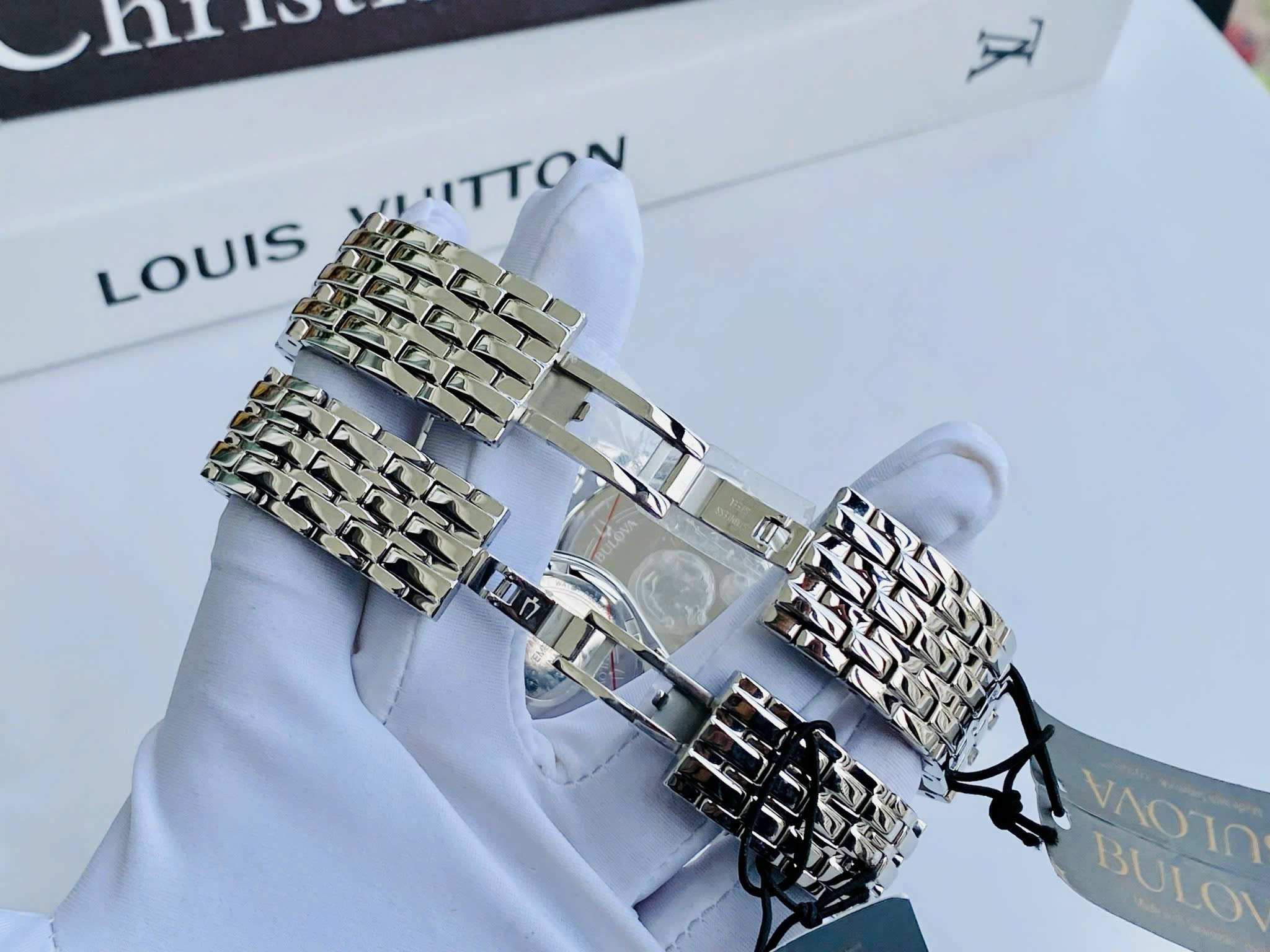 Cặp đôi đồng hồ Bulova Phantom 96A254 & 96L290 – Biểu tượng của sự sang trọng và tinh tế