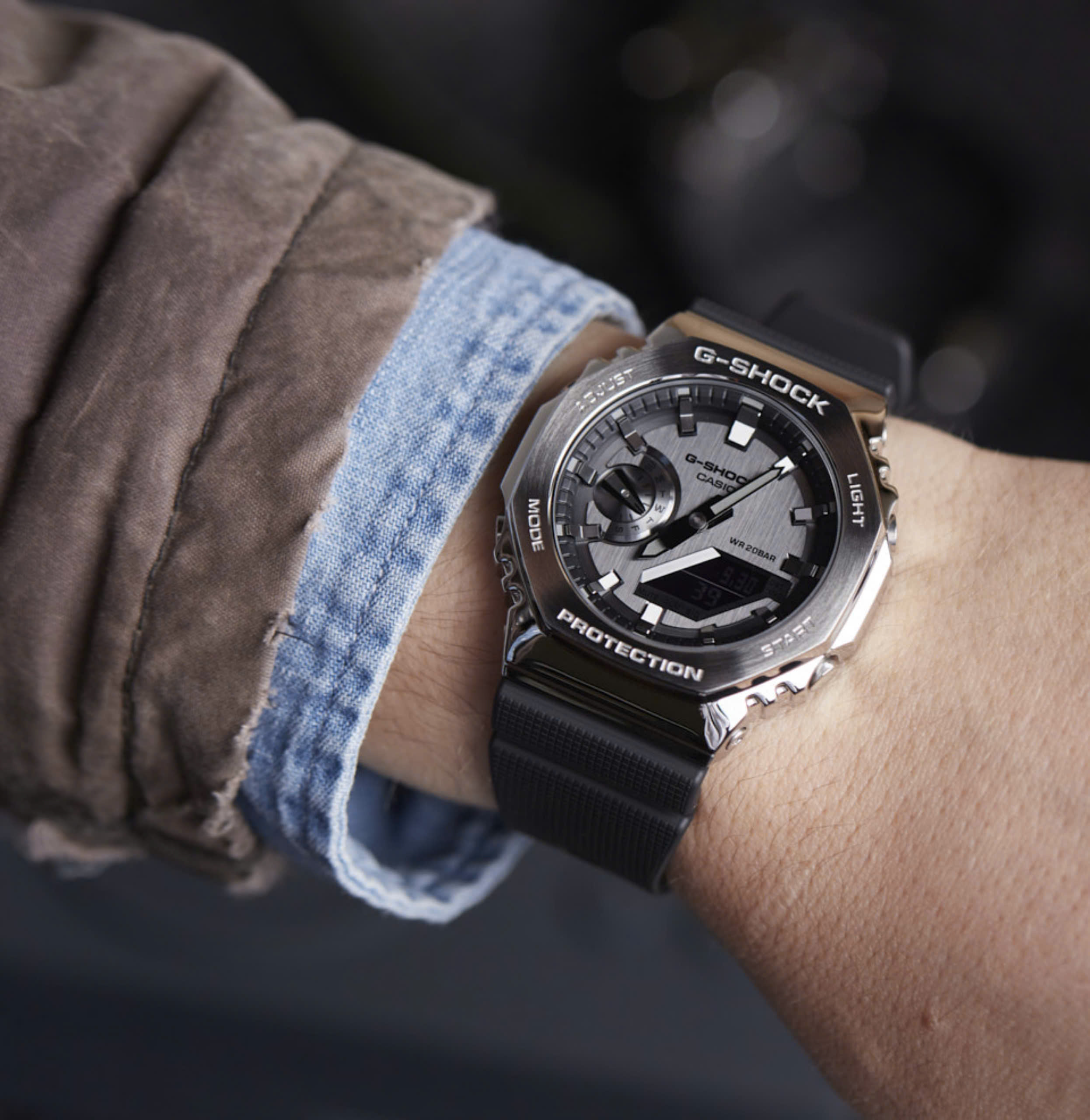 Đồng hồ G-Shock GM-2100-1A – Định Nghĩa Mới Cho Đồng Hồ Kim Loại Thời Thượng 2025