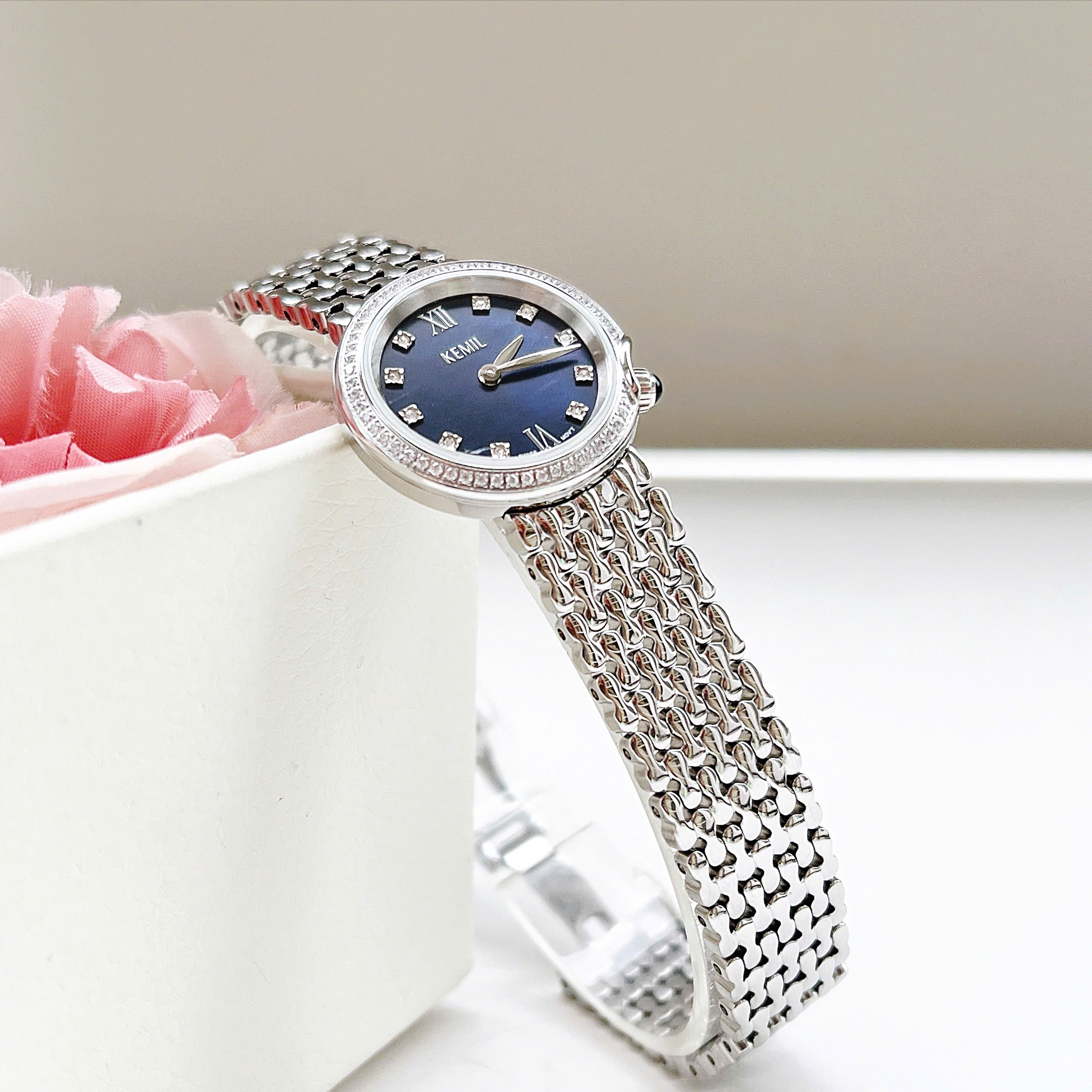 Đồng hồ KEMIL KM2501 – Phiên Bản Vảy Cá Đính Kim Cương Moissanite Sang Trọng Và Độc Đáo