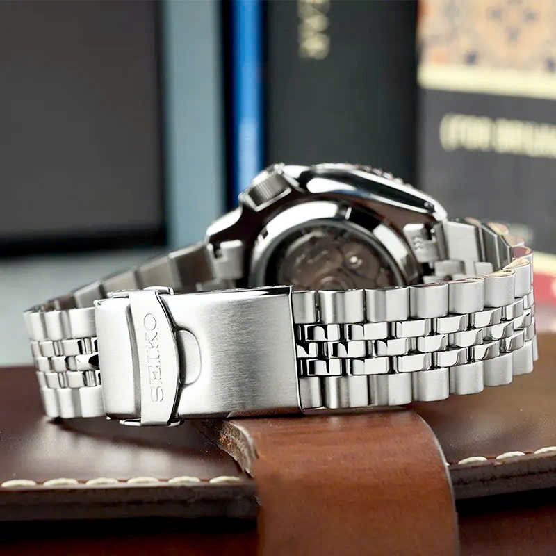 Đồng hồ Seiko Sport GMT SSK033K1 – Vượt Thời Gian, Khẳng Định Đẳng Cấp giá rẻ nhất thị trường
