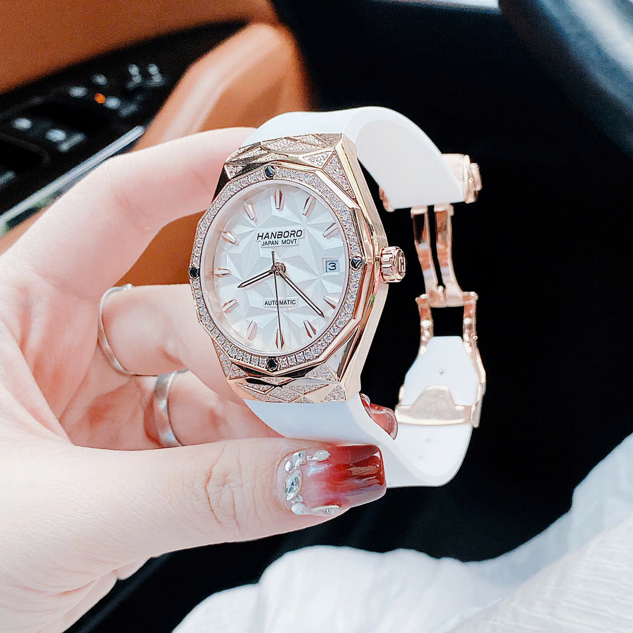 Đồng hồ Hanboro – Tác phẩm thời gian của nghệ thuật và phong cách hiện đại