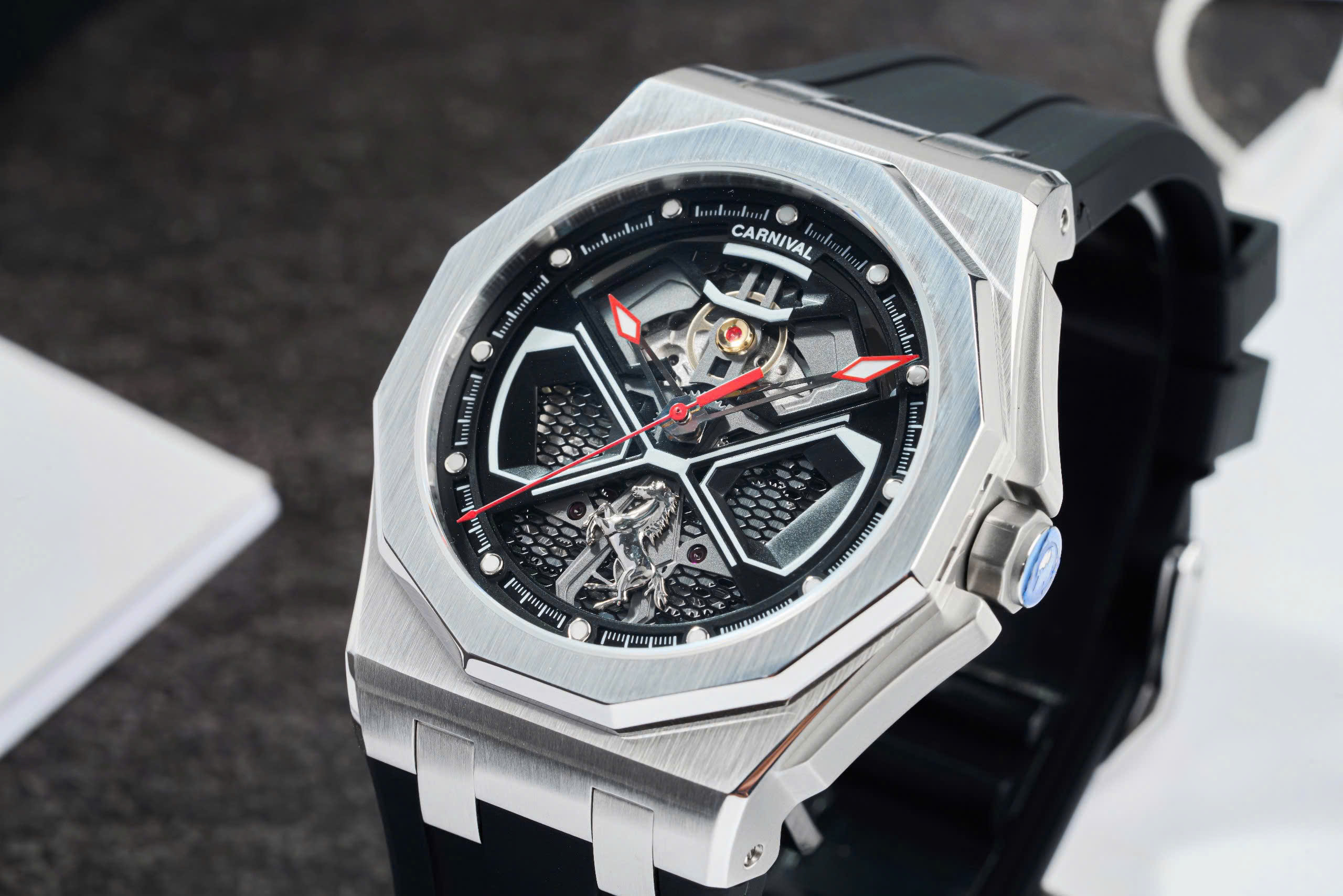 Đồng hồ Carnival 8156G-VT-D Skeleton – Mạnh Mẽ Lột Xác, Chinh Phục Mọi Ánh Nhìn
