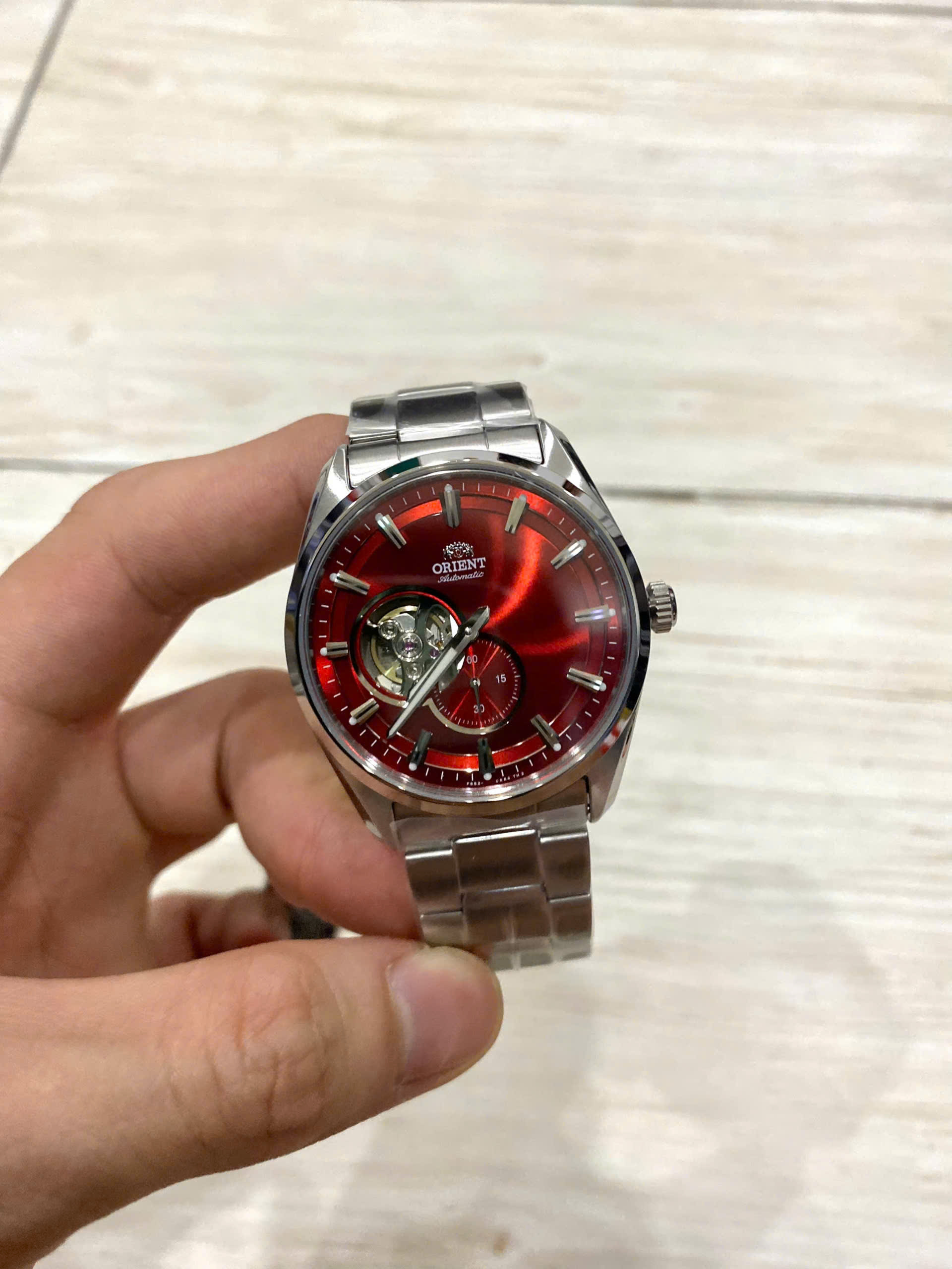 Đồng Hồ Chính Hãng Từ Thụy Sĩ, Nhật Bản, Ý và Mỹ Đã Có Mặt Tại Vũ Anh Watch – Giá Sốc Cho Sỉ Lẻ