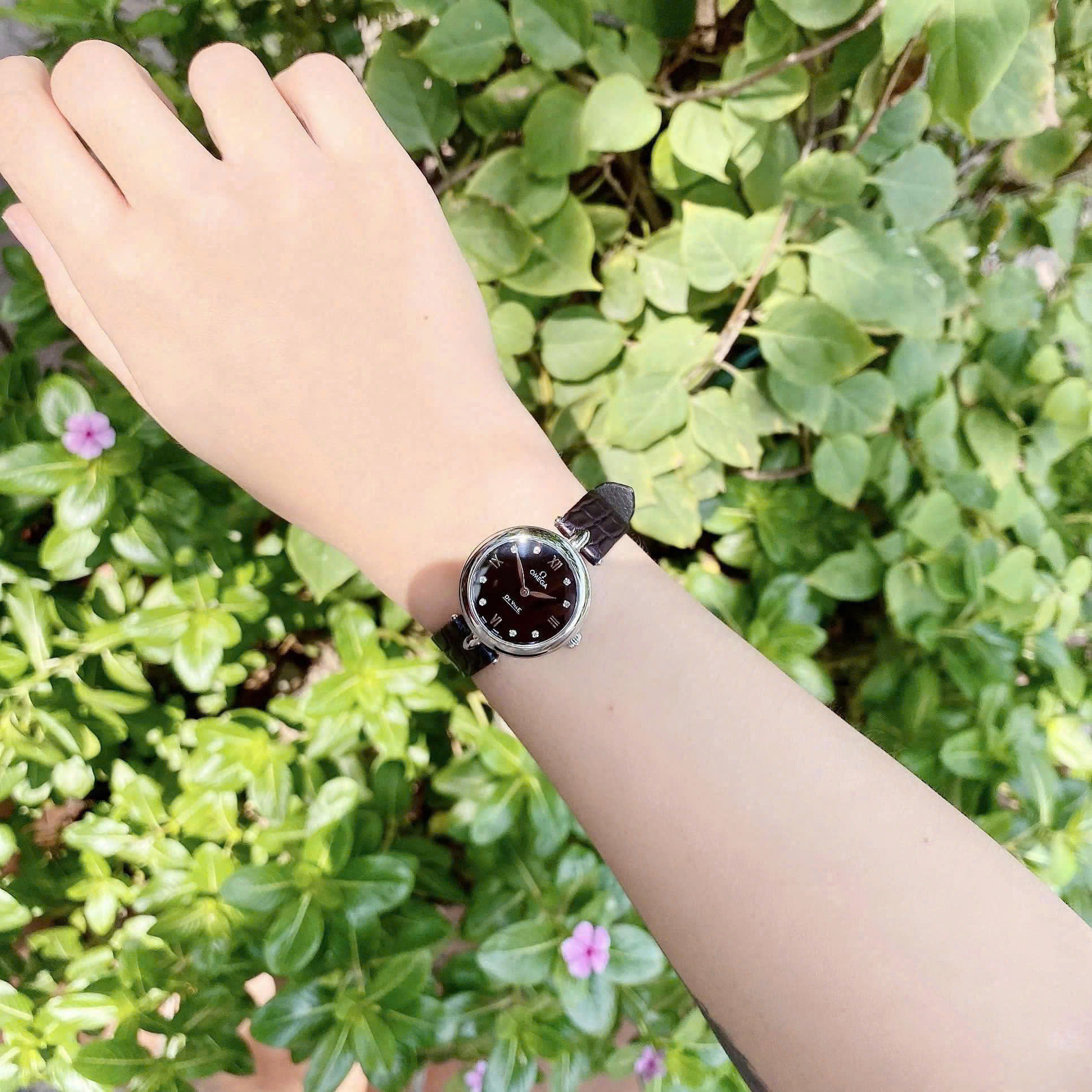 Đồng hồ Omega De Ville Prestige Dewdrop Diamond 28mm – Vẻ đẹp vĩnh cửu từ tinh hoa Thụy Sĩ