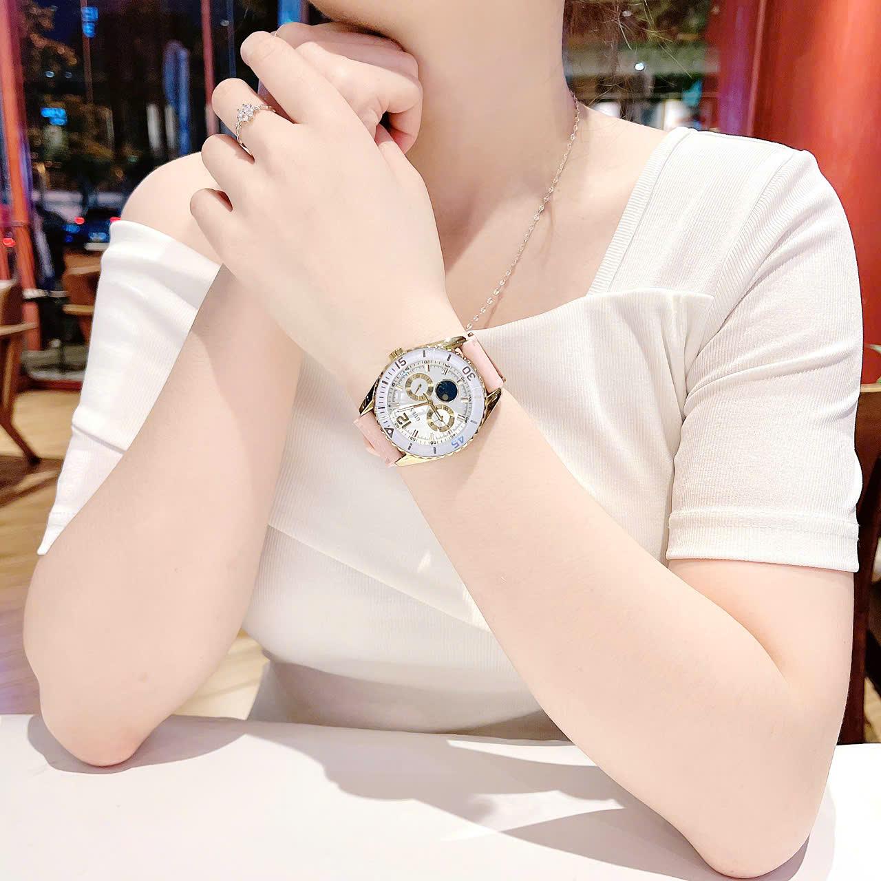 Đồng Hồ Guess Rolex Watch 2025 – Sang Trọng, Quý Phái, Giá Tốt Nhất Tại Vũ Anh Watch