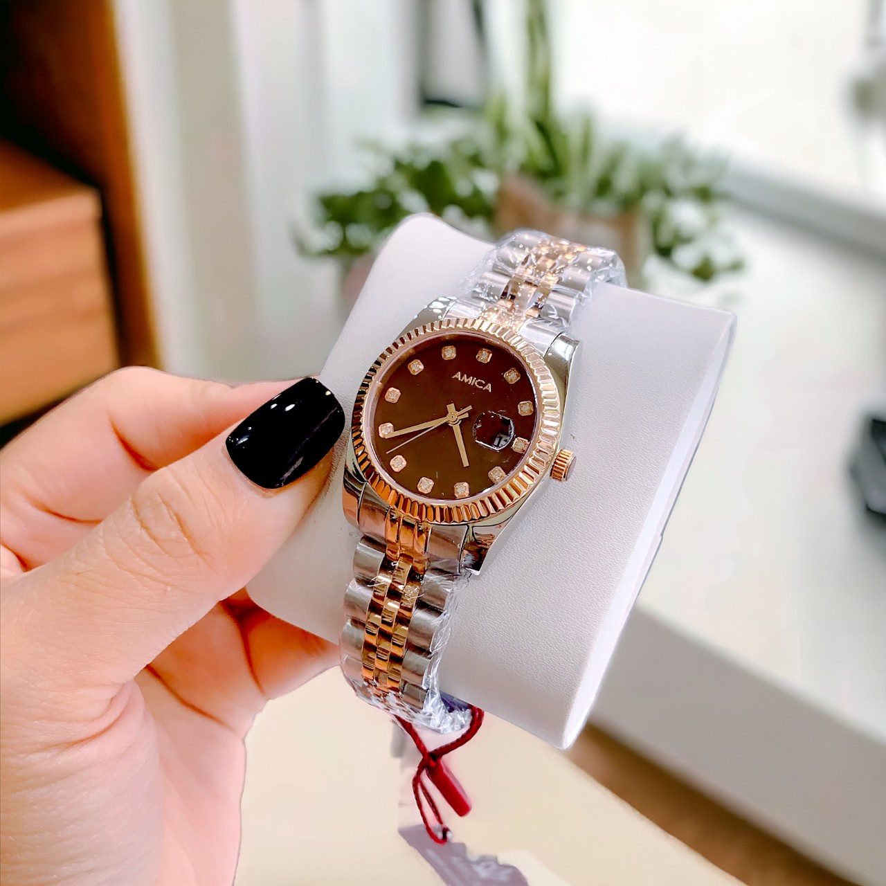 Đồng Hồ AMICA for woman Thiết kế kinh điển Rolex, Quai kim loại demi Kính sapphire mặt bả trầu