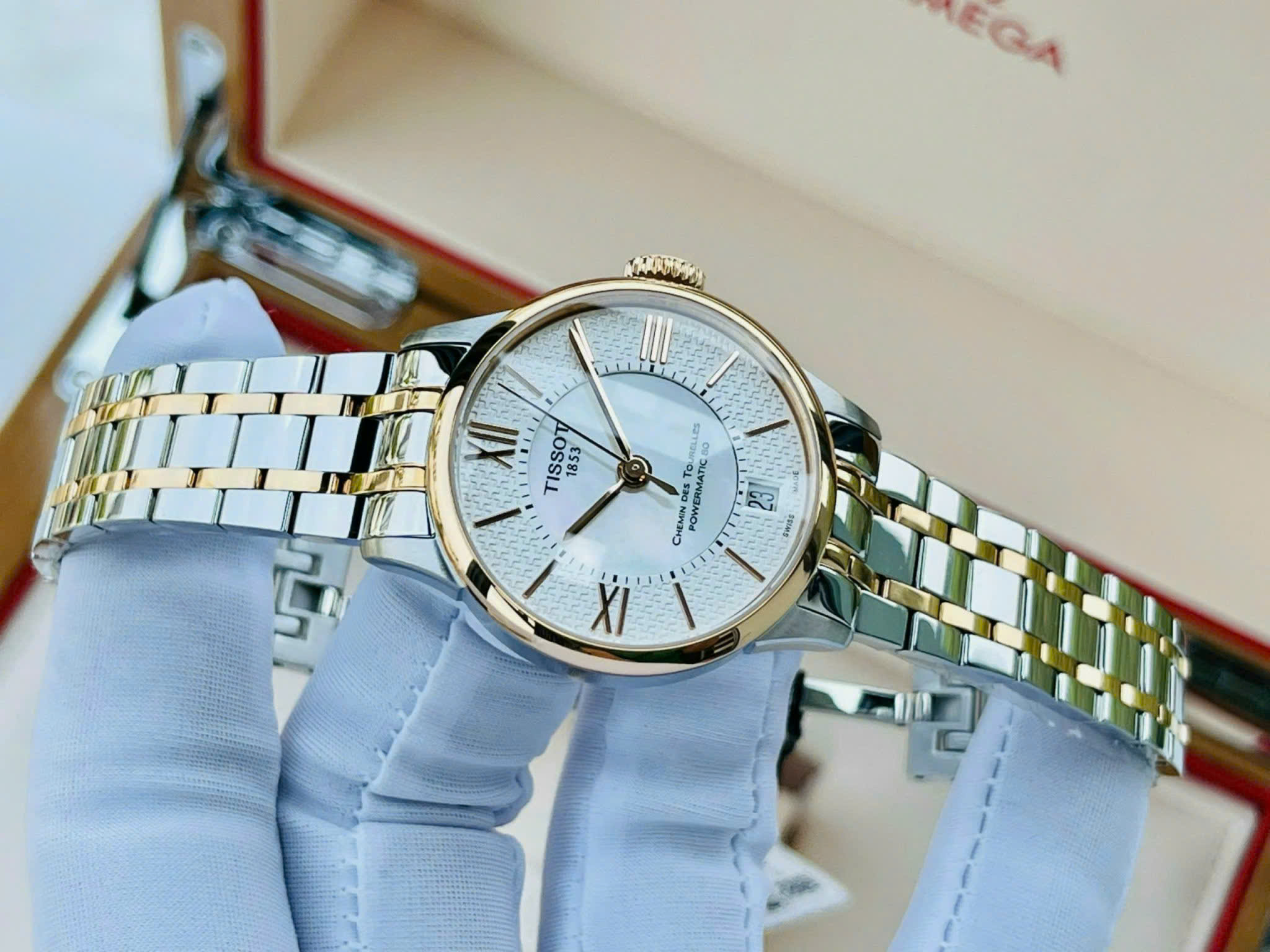 Đồng Hồ Tissot Chemin Des Tourelles Helvetic Pride Special Edition – Cặp Đôi Đẳng Cấp Với Thiết Kế Lịch Sử Tinh Tế