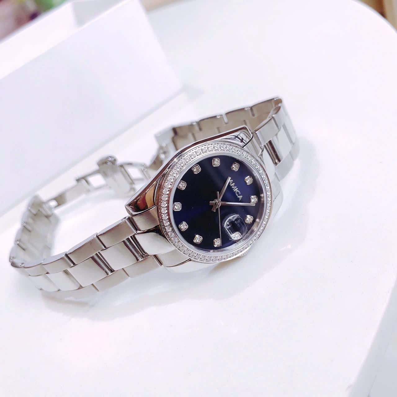 Đồng hồ AMICA MICA 059 – “Tiểu Rolex” Sang Trọng, Đẳng Cấp Cho Cổ Tay Châu Á