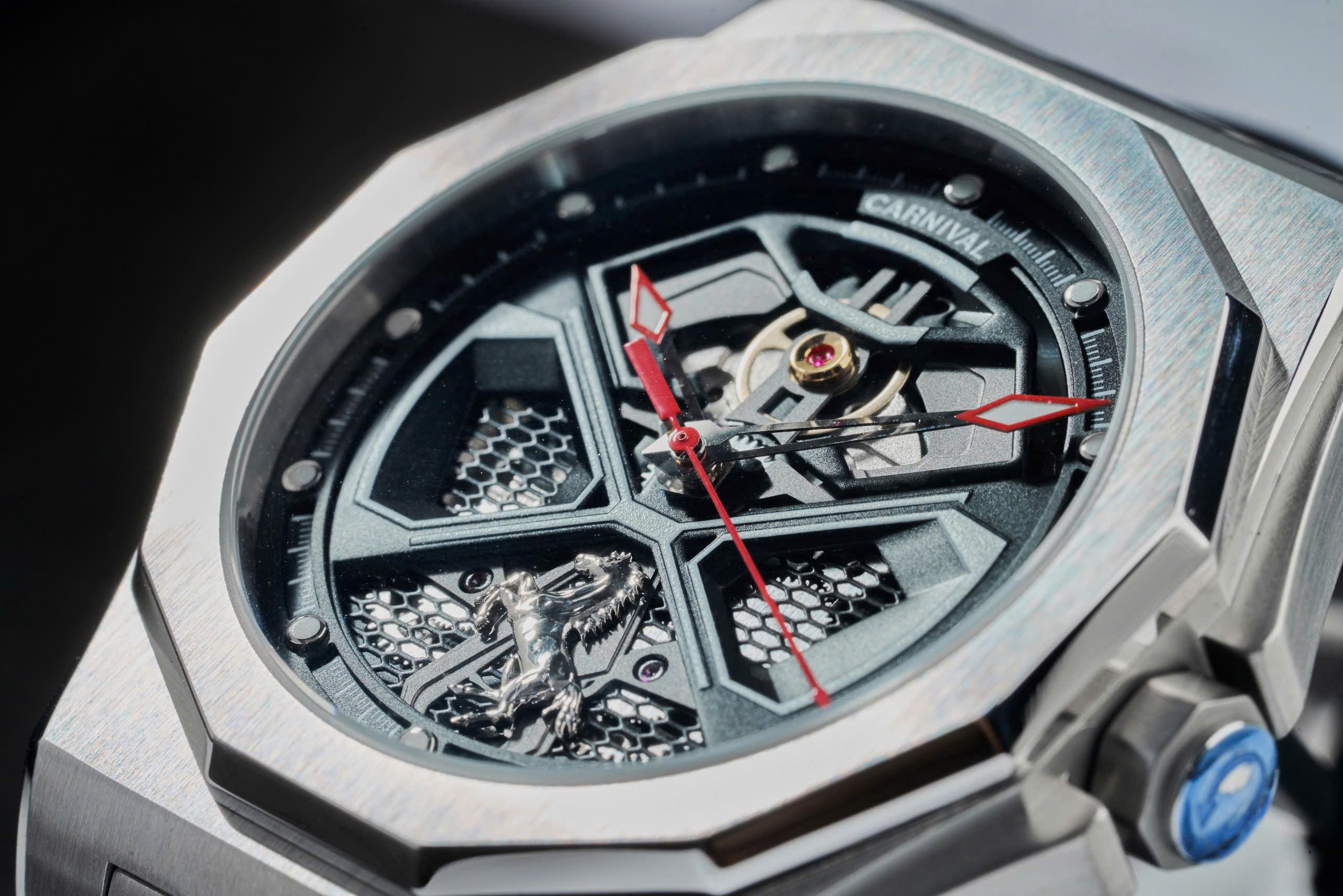 Đồng hồ Carnival 8156G-VT-D Skeleton – Mạnh Mẽ Lột Xác, Chinh Phục Mọi Ánh Nhìn