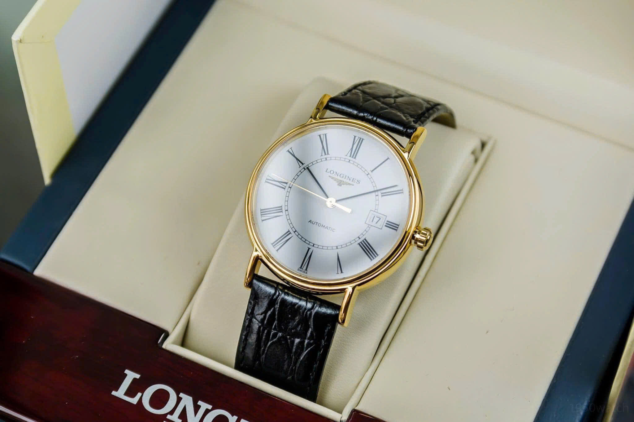Đồng hồ Longines Presence L4.921.2.11.2 – Vẻ Đẹp Kinh Điển Cho Quý Ông Thanh Lịch