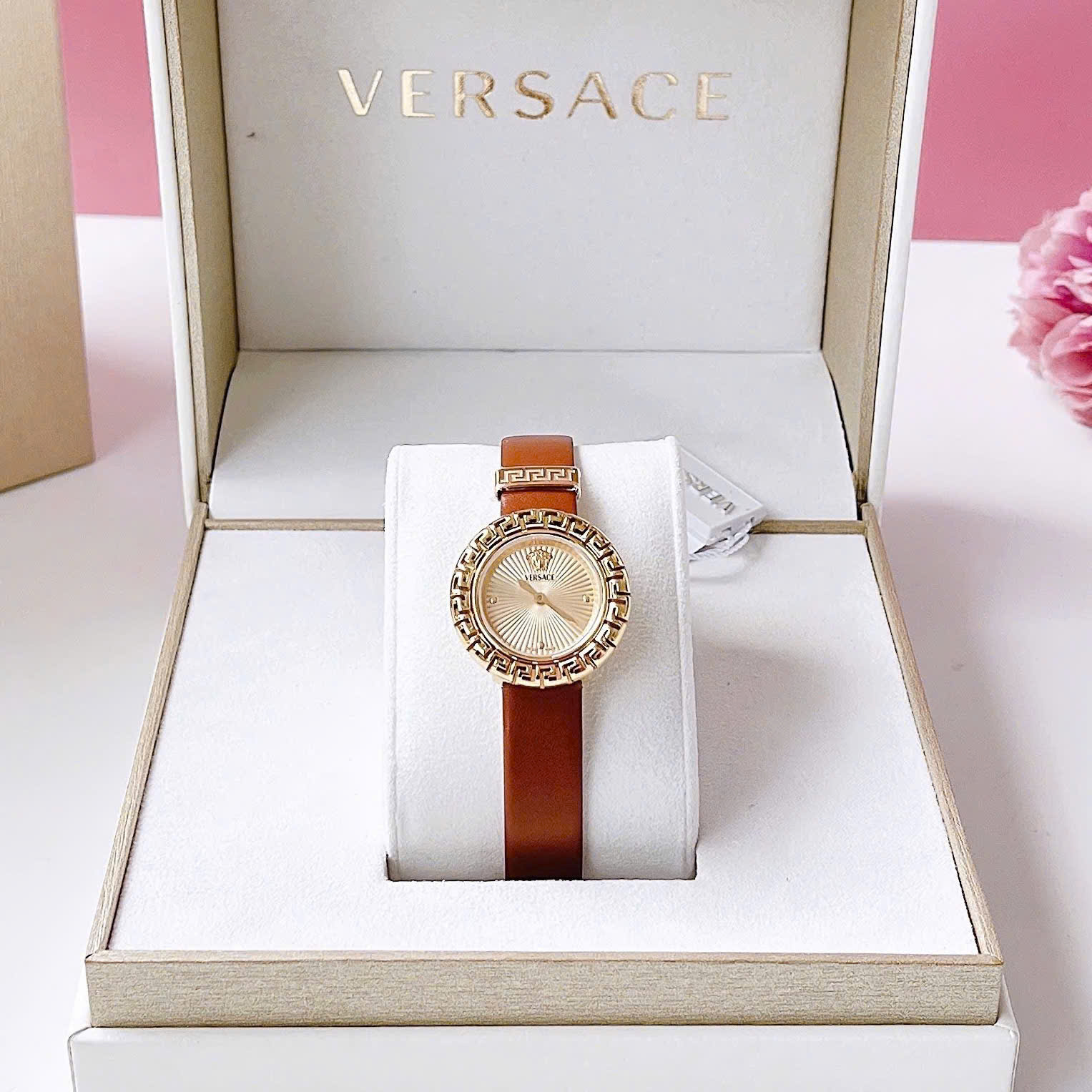 Đồng Hồ Versace La Greca New SS 2025 – Vẻ Đẹp Kinh Điển, Đậm Chất Thời Thượng