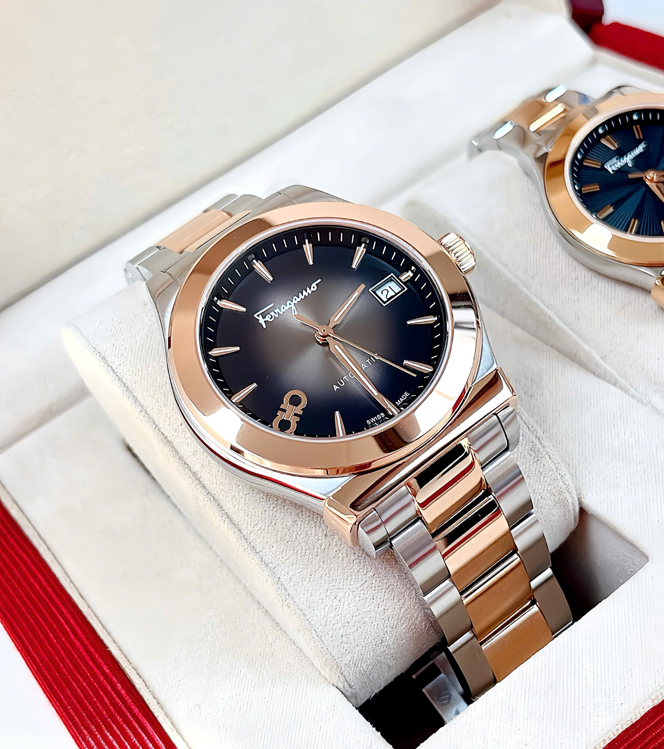 Cặp đôi Salvatore Ferragamo 1898 & 1927 – Sự kết hợp hoàn hảo của nam thanh nữ tú