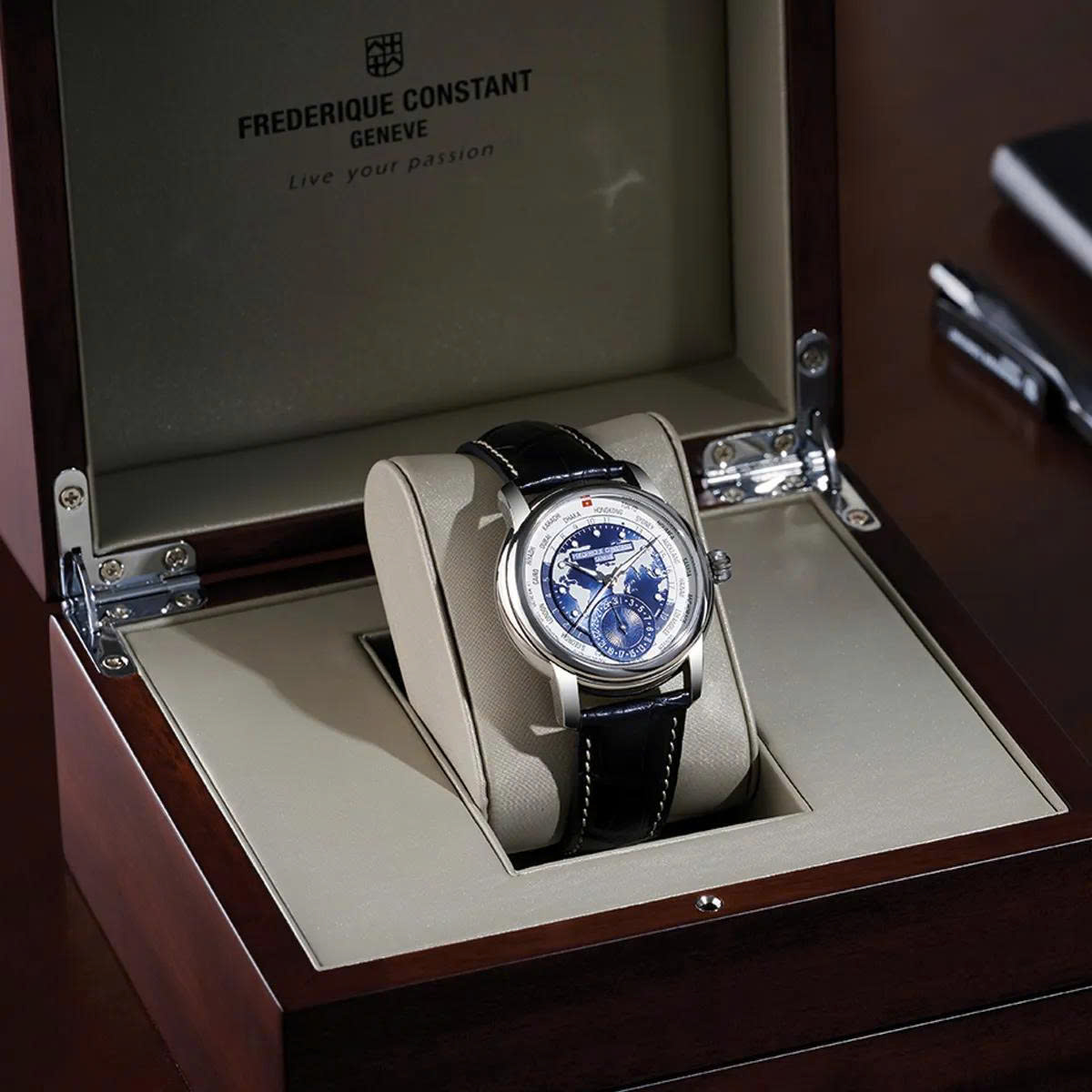 Đồng Hồ Nam Frederique Constant Vietnam Limited Edition FC-718WNWM4H6 – Phiên Bản Giới Hạn Độc Quyền Cho Người Việt