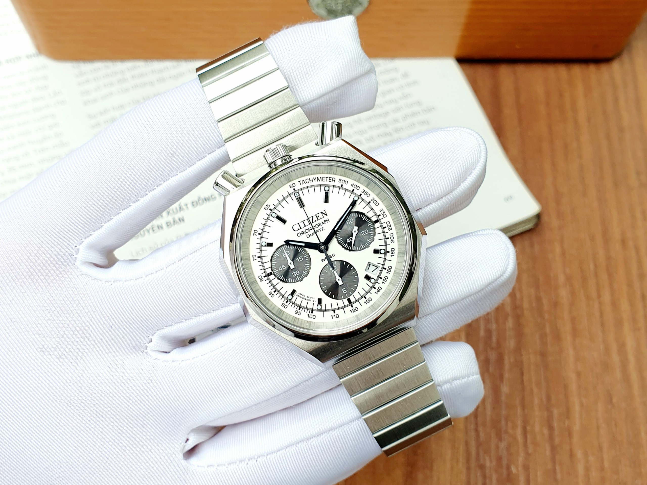 Citizen Tsuno Chronograph AN3700-54A – Siêu Phẩm Độc Lạ Tái Hiện Vẻ Đẹp Của Đồng Hồ Quả Lắc
