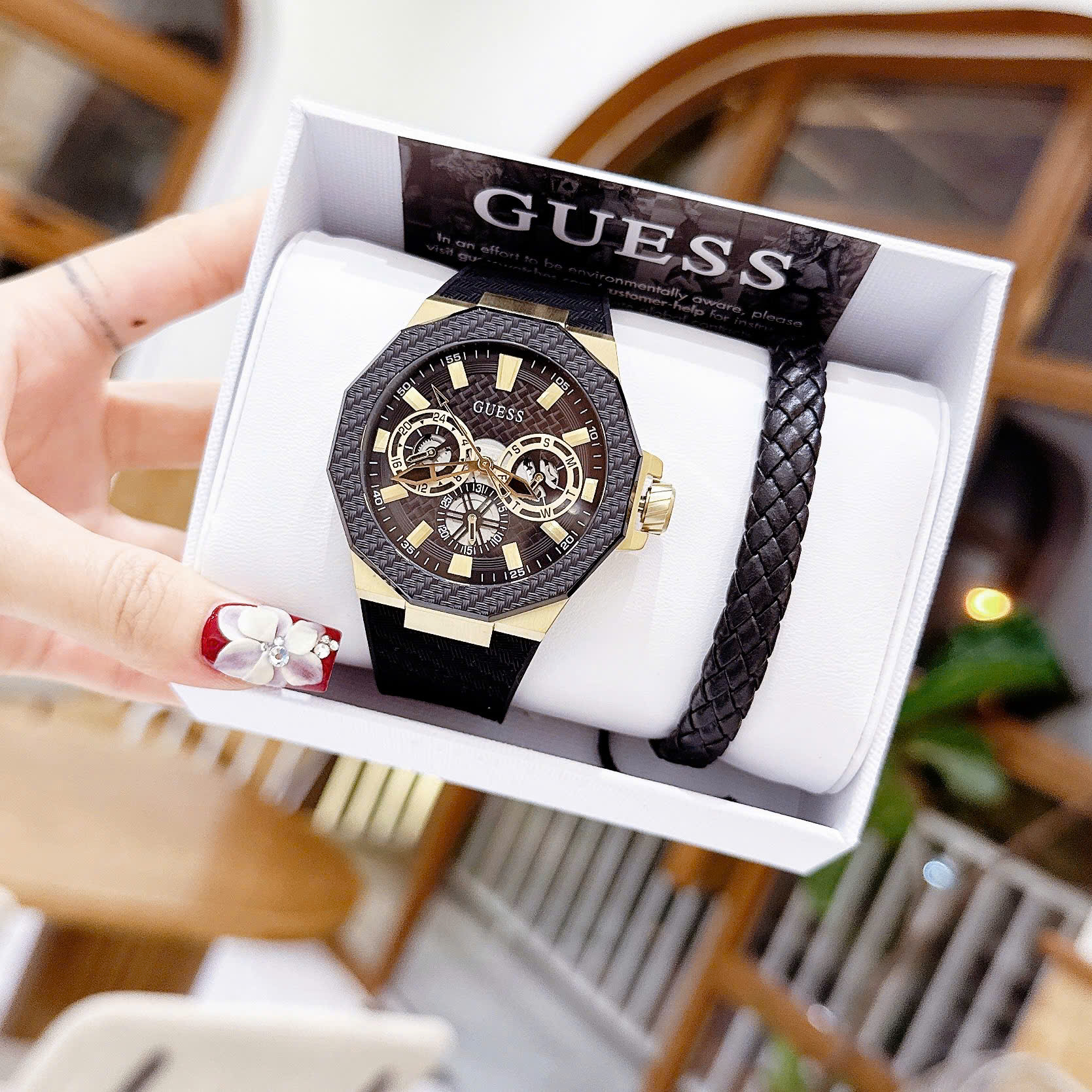 Đồng Hồ Guess 2025 Dây Silicon – Phong Cách Thể Thao Mạnh Mẽ, Nam Tính