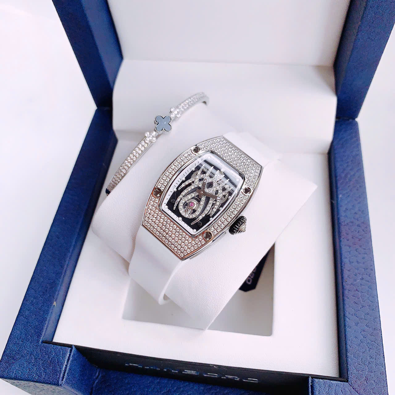 Đồng Hồ Hanboro by Huboler Nhện Hồng Silver – Siêu Phẩm Đẳng Cấp Với Thiết Kế Độc Bản