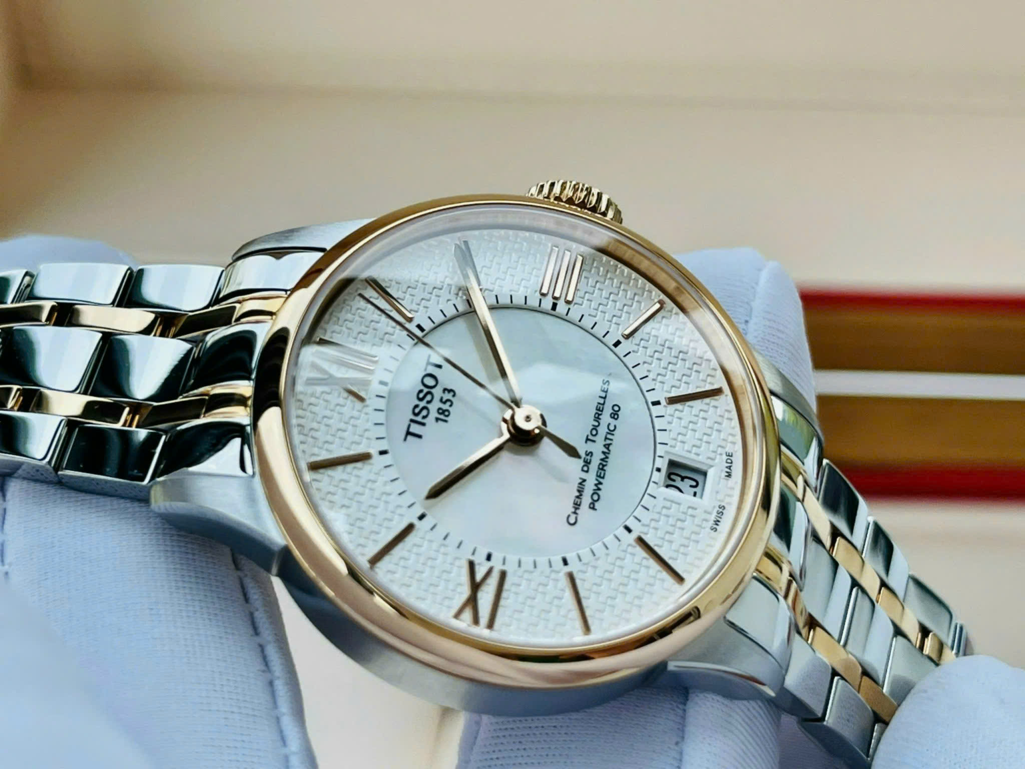 Đồng Hồ Tissot Chemin Des Tourelles Helvetic Pride Special Edition – Cặp Đôi Đẳng Cấp Với Thiết Kế Lịch Sử Tinh Tế